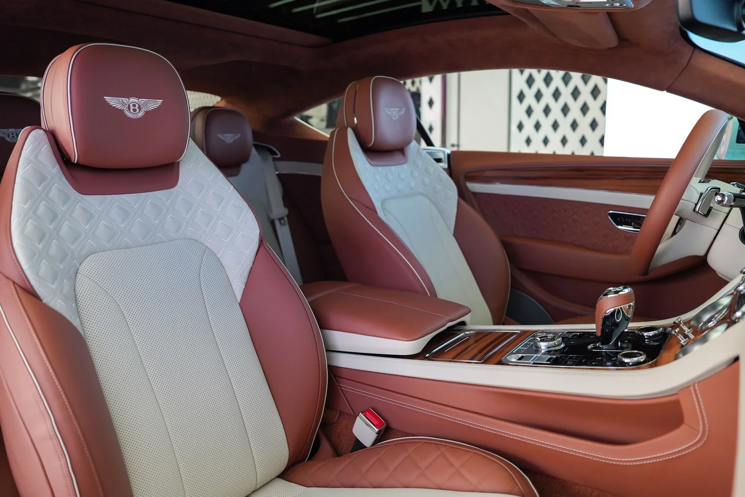 2022 Bentley Continental GT V8, 15/15