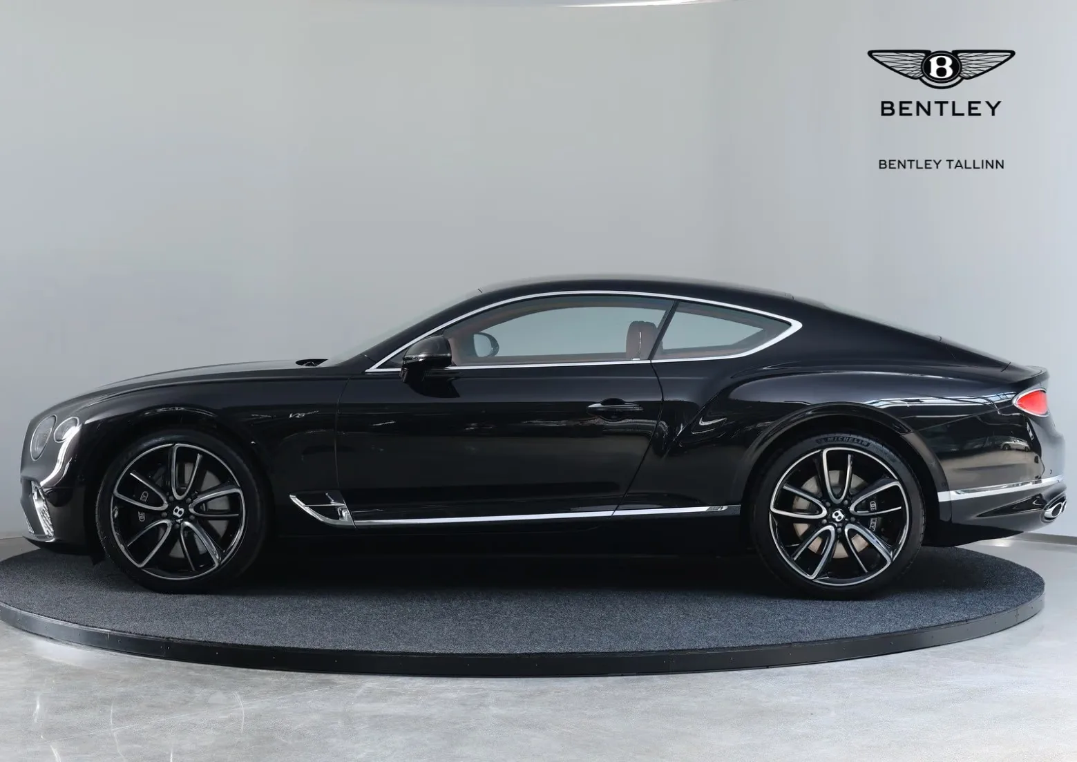 2022 Bentley Continental GT V8, 17/20