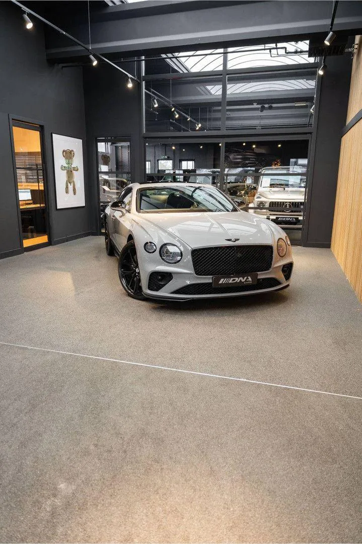 2022 Bentley Continental GT V8 S, 22/30
