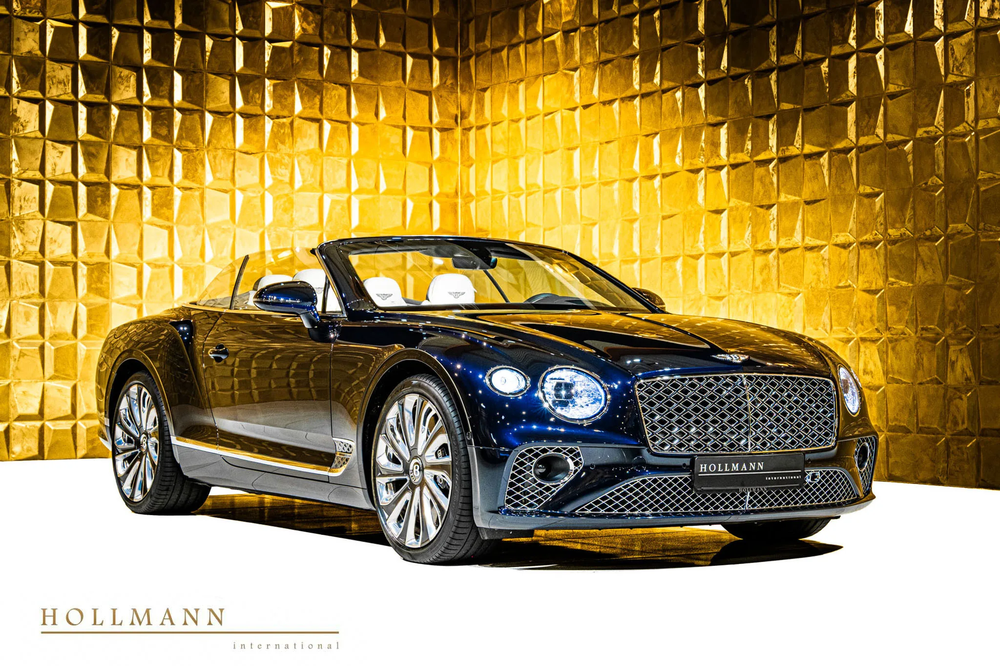 2022 Bentley Continental GTC Mulliner offered by a specialist dealer in Stuhr, Germany, main photo