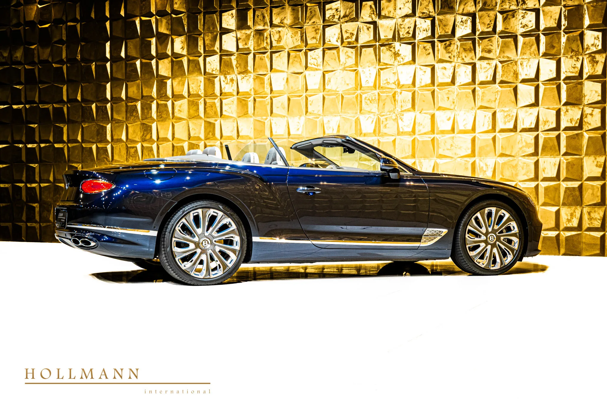 2022 Bentley Continental GTC Mulliner, 3/30