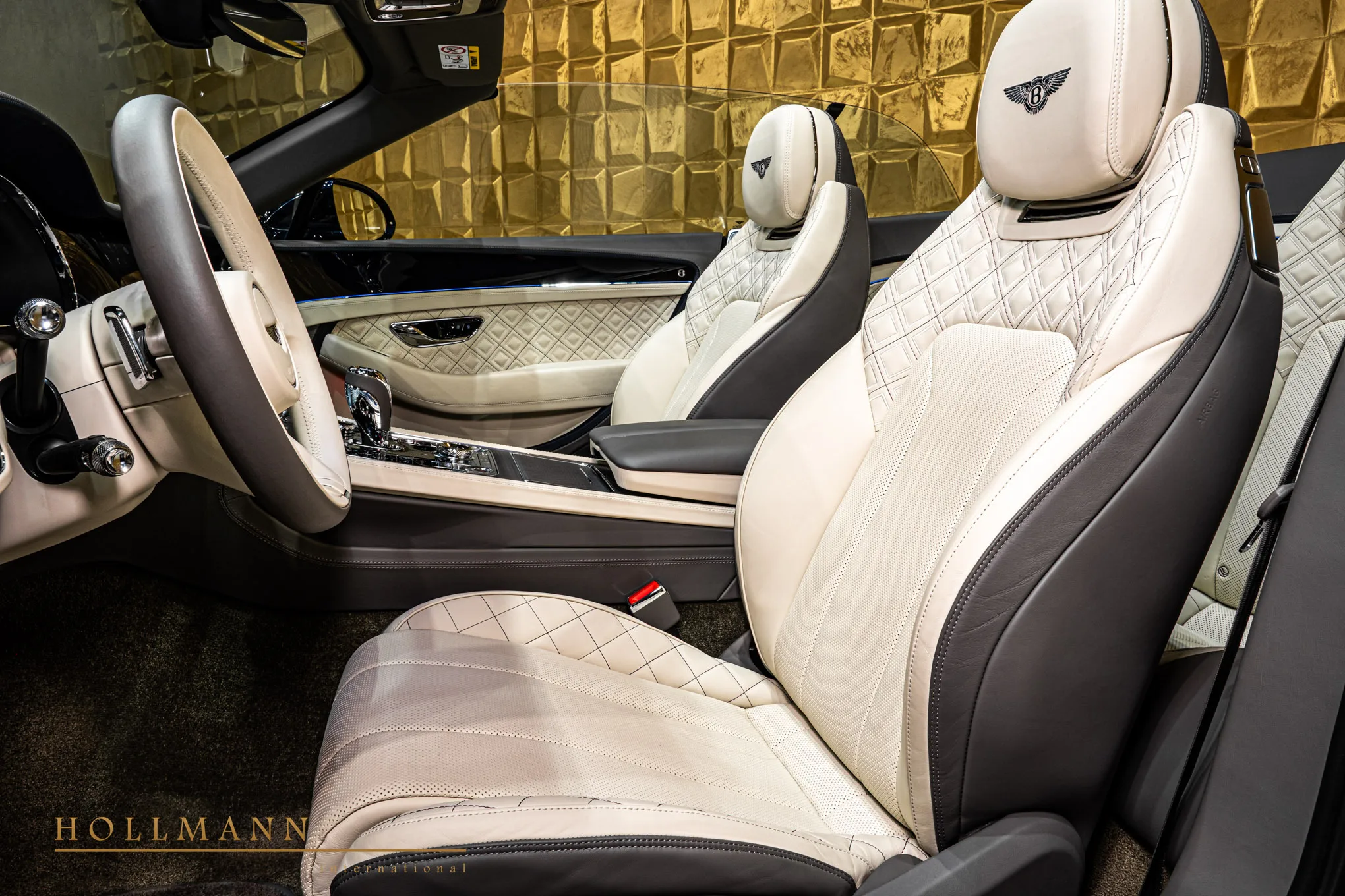 2022 Bentley Continental GTC Mulliner, 17/30