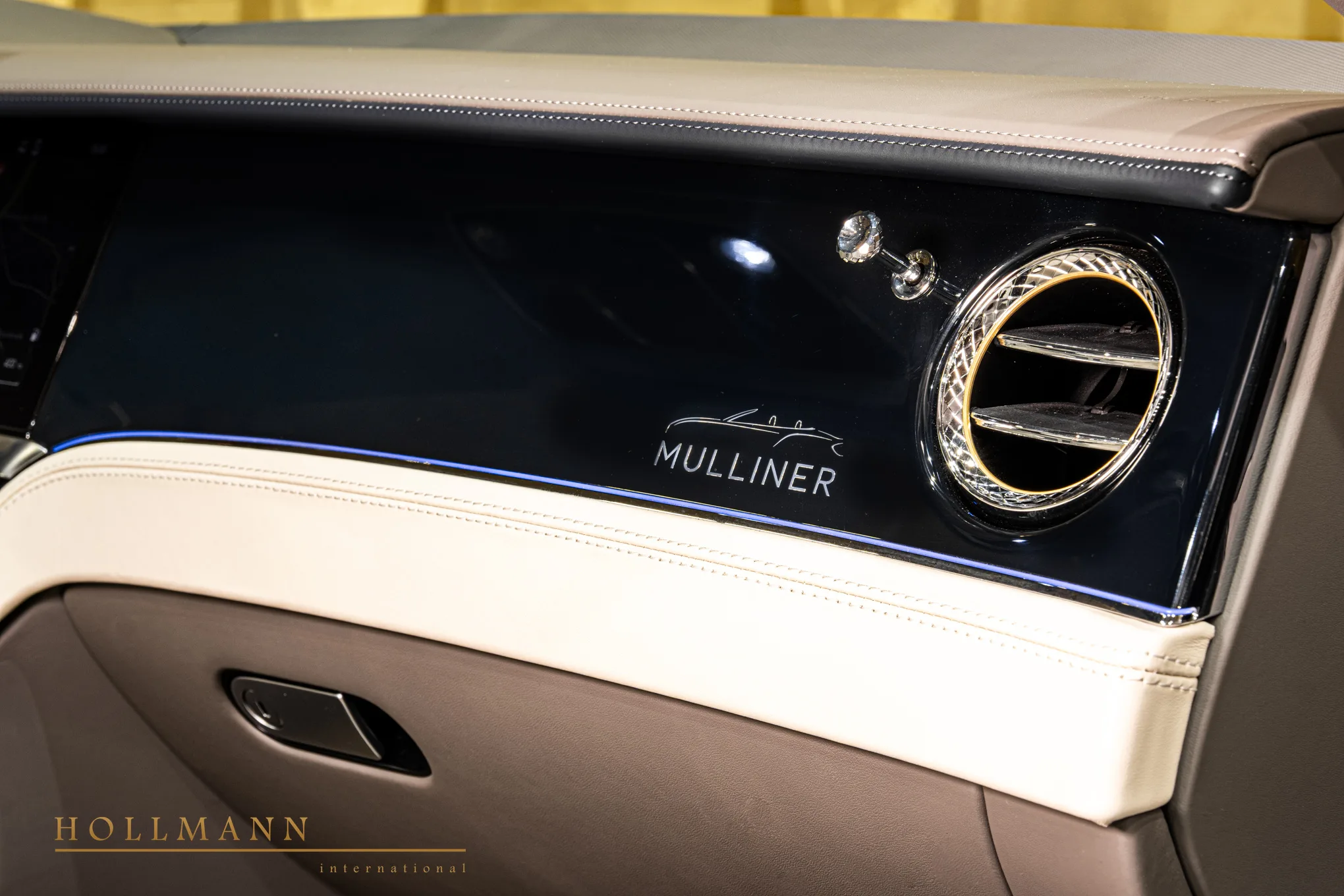 2022 Bentley Continental GTC Mulliner, 25/30