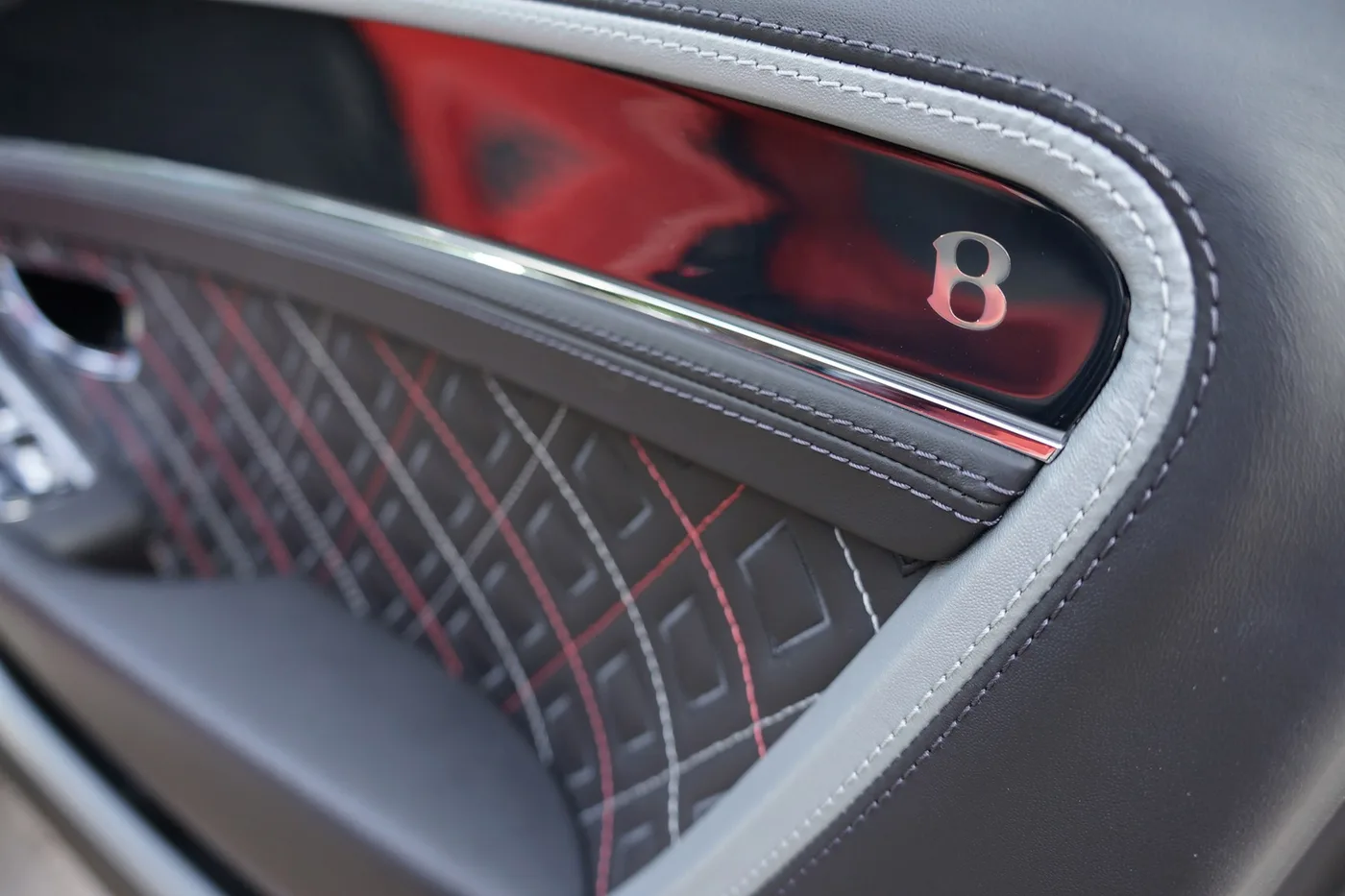 2022 Bentley Continental GTC Mulliner angeboten von einer Vertragshändlergruppe in Ripley, Vereinigtes Königreich, Foto 12 von 25