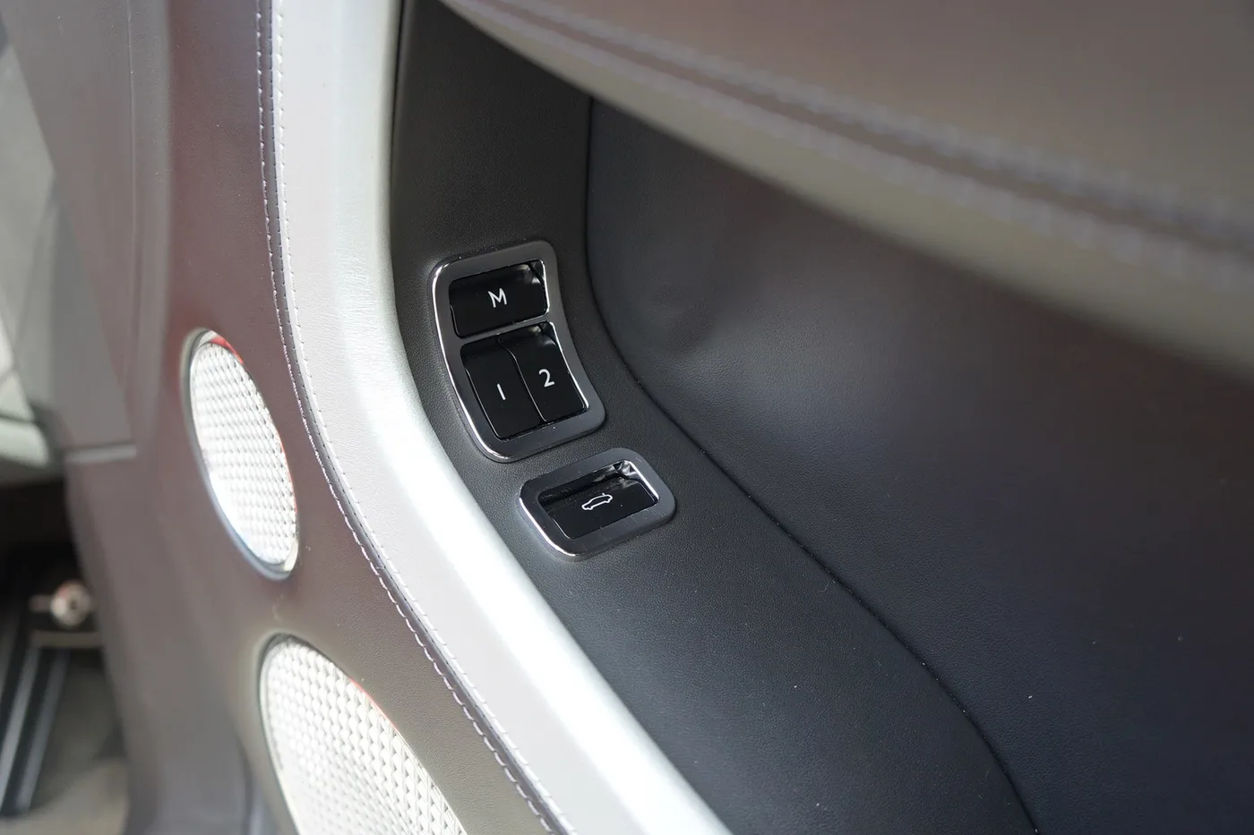 2022 Bentley Continental GTC Mulliner angeboten von einer Vertragshändlergruppe in Ripley, Vereinigtes Königreich, Foto 13 von 25