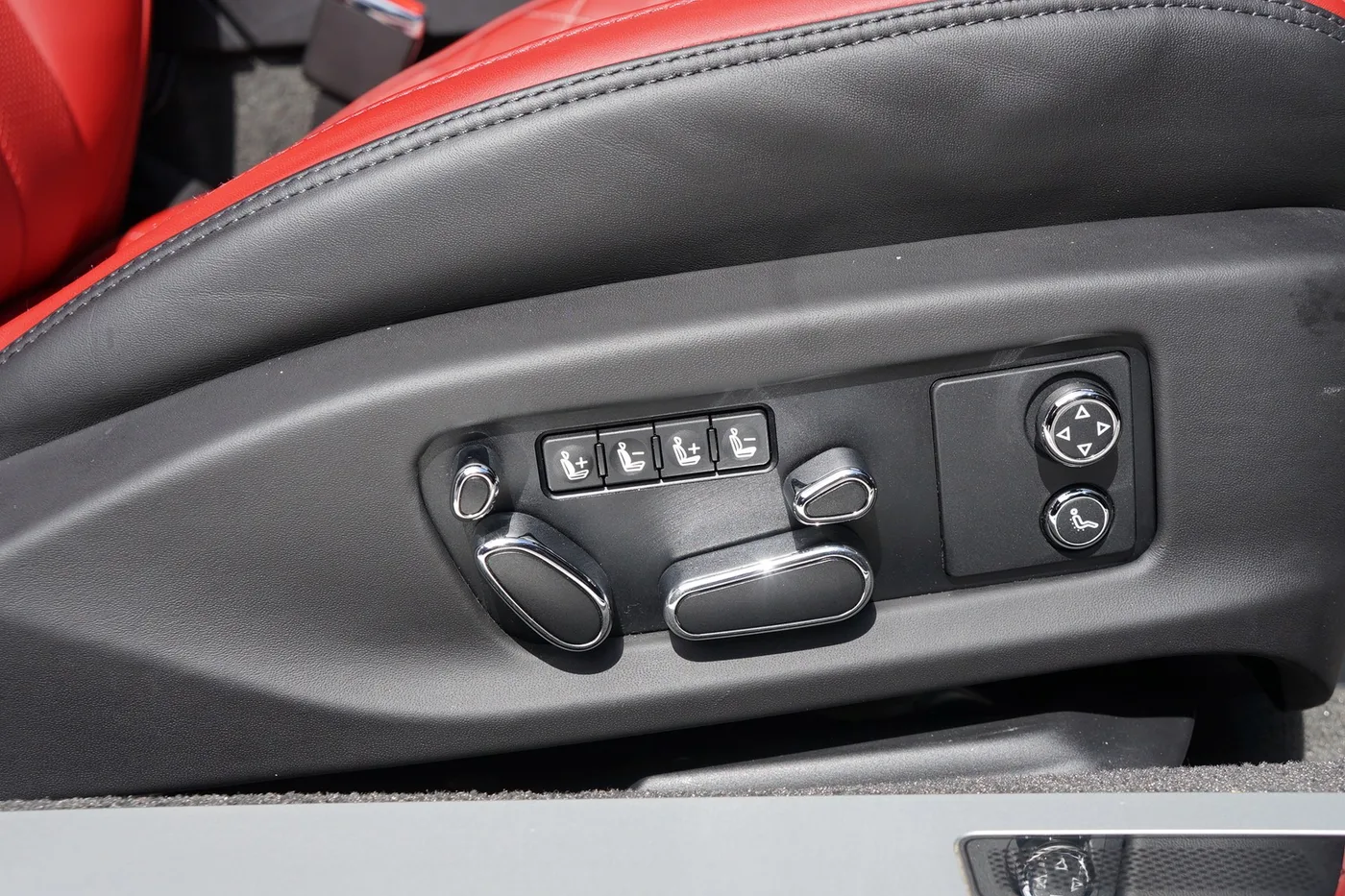 2022 Bentley Continental GTC Mulliner angeboten von einer Vertragshändlergruppe in Ripley, Vereinigtes Königreich, Foto 15 von 25