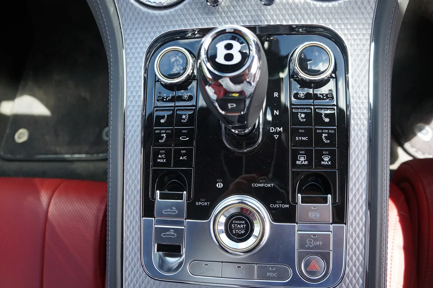 2022 Bentley Continental GTC Mulliner angeboten von einer Vertragshändlergruppe in Ripley, Vereinigtes Königreich, Foto 22 von 25