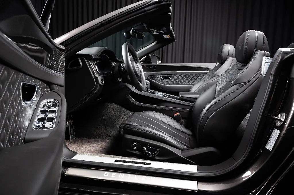 2022 Bentley Continental GTC, 21/30