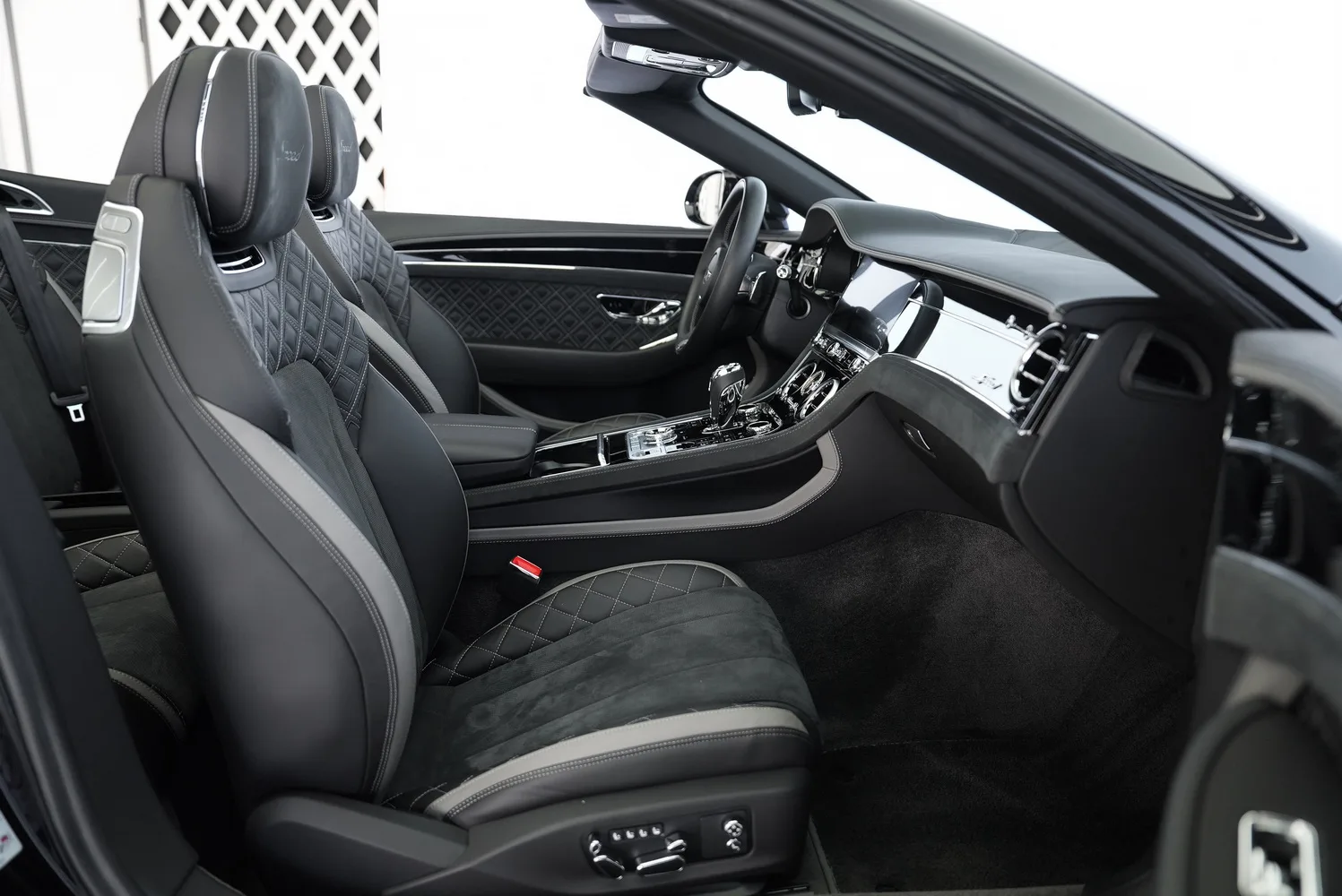 2022 Bentley Continental GTC Speed Black Edition, 13/16