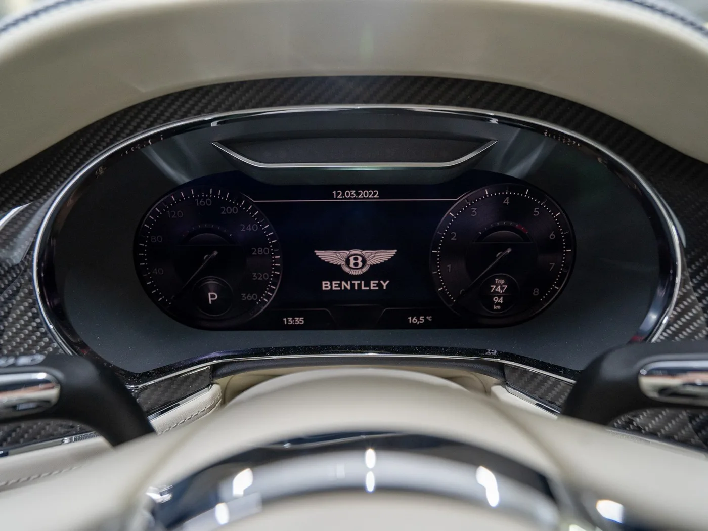 2022 Bentley Continental GTC Speed proposée par un concessionnaire spécialisé à Singen, Allemagne, photo 12 sur 15