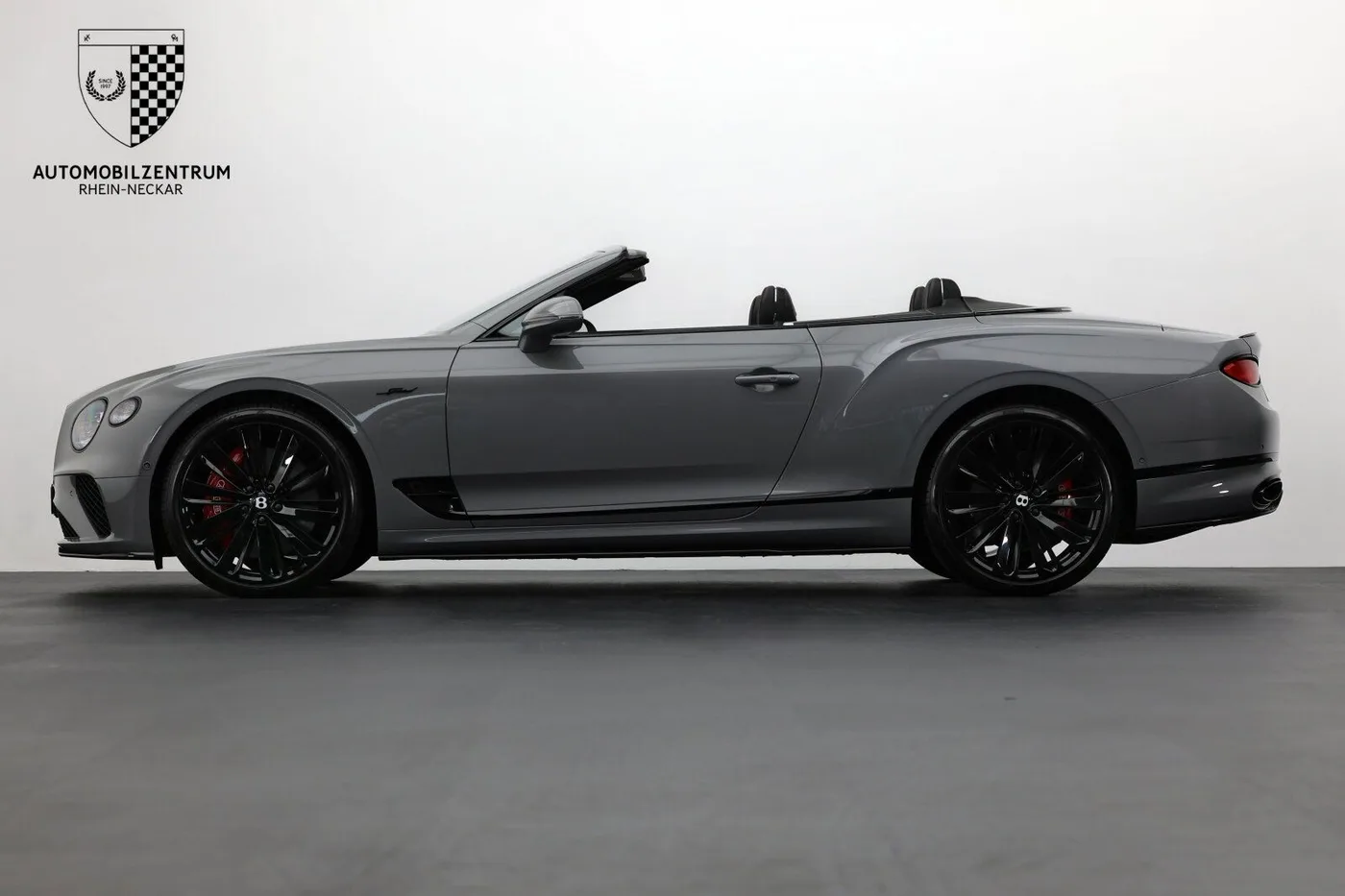 2022 Bentley Continental GTC Speed offered by a supercar dealer in Viernheim, Germany, photo 8 of 25
