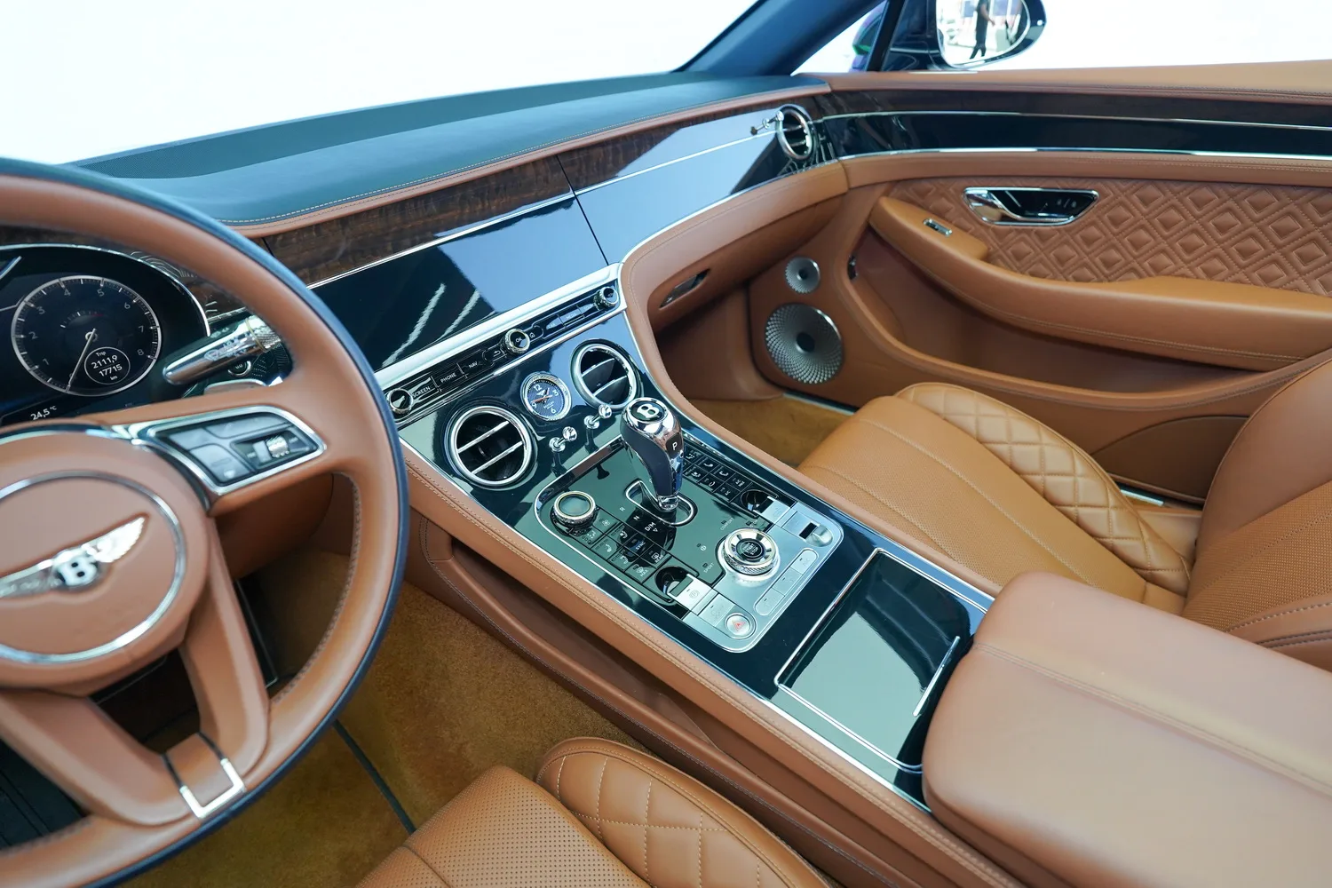 2022 Bentley Continental GTC V8, 9/12