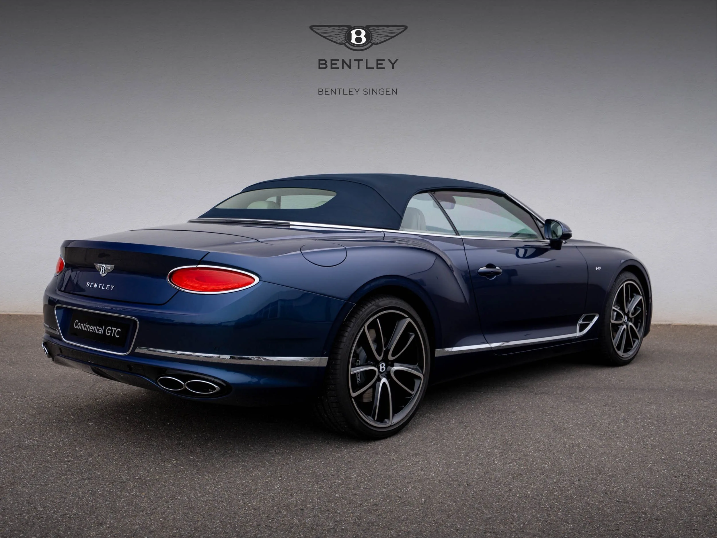 2022 Bentley Continental GTC V8, 14/30