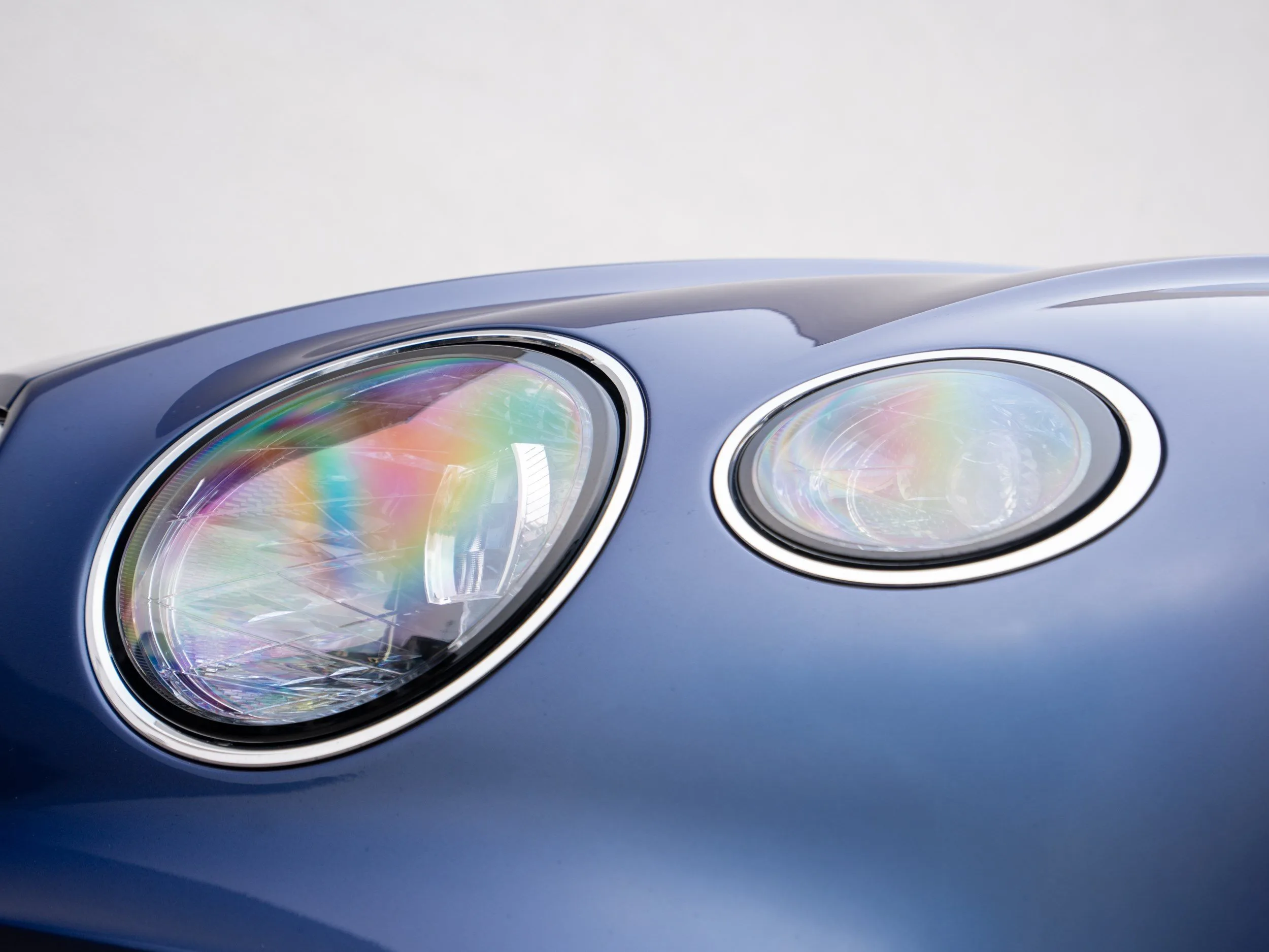 2022 Bentley Continental GTC V8, 28/30
