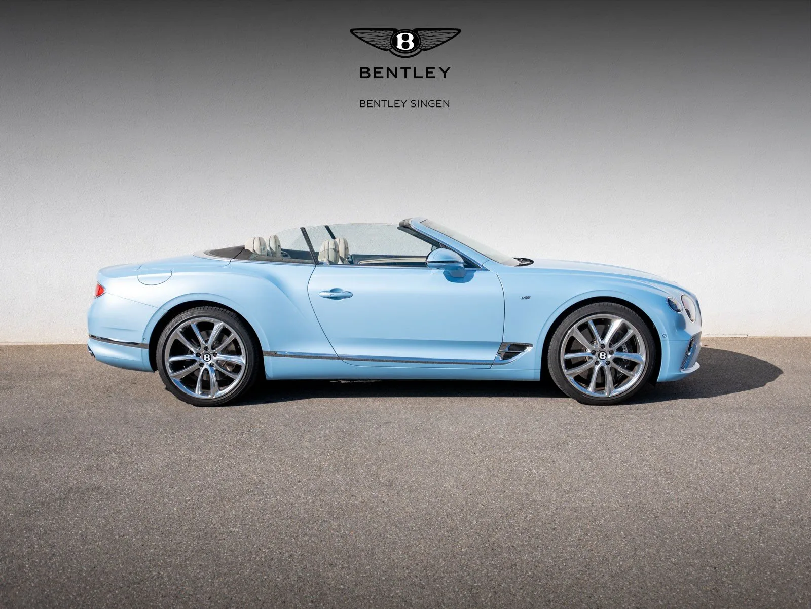 2022 Bentley Continental GTC V8, 2/30