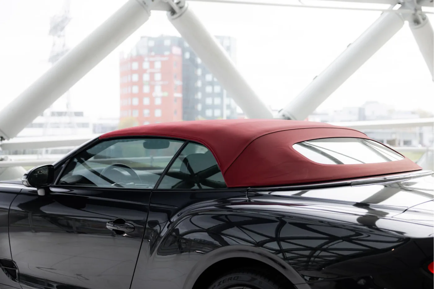 2022 Bentley Continental GTC Mulliner V8 angeboten von einem offiziellen McLaren und Morgan-Vertragshändler in Utrecht, Niederlande, Foto 4 von 25