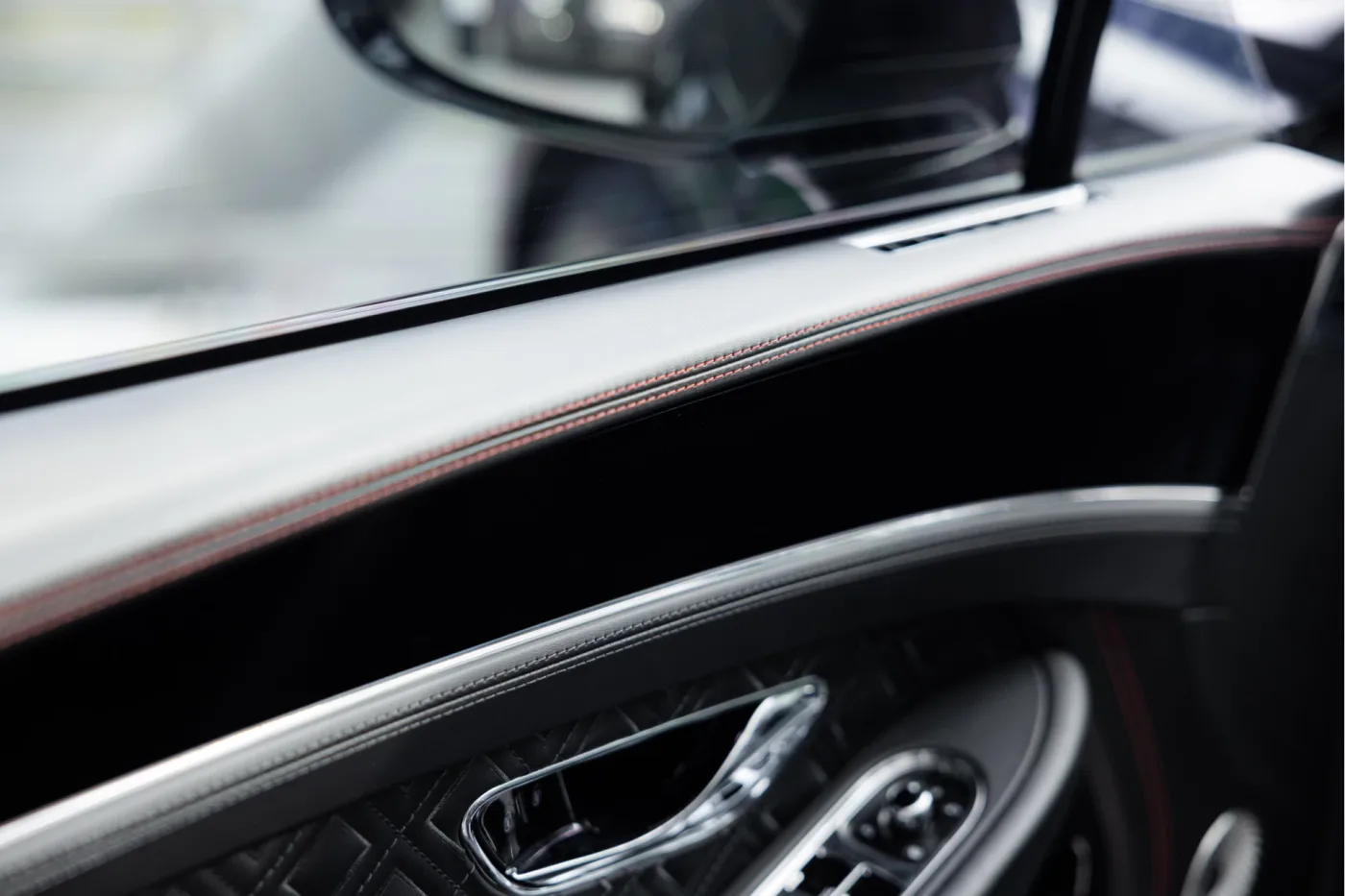 2022 Bentley Continental GTC Mulliner V8 angeboten von einem offiziellen McLaren und Morgan-Vertragshändler in Utrecht, Niederlande, Foto 9 von 25