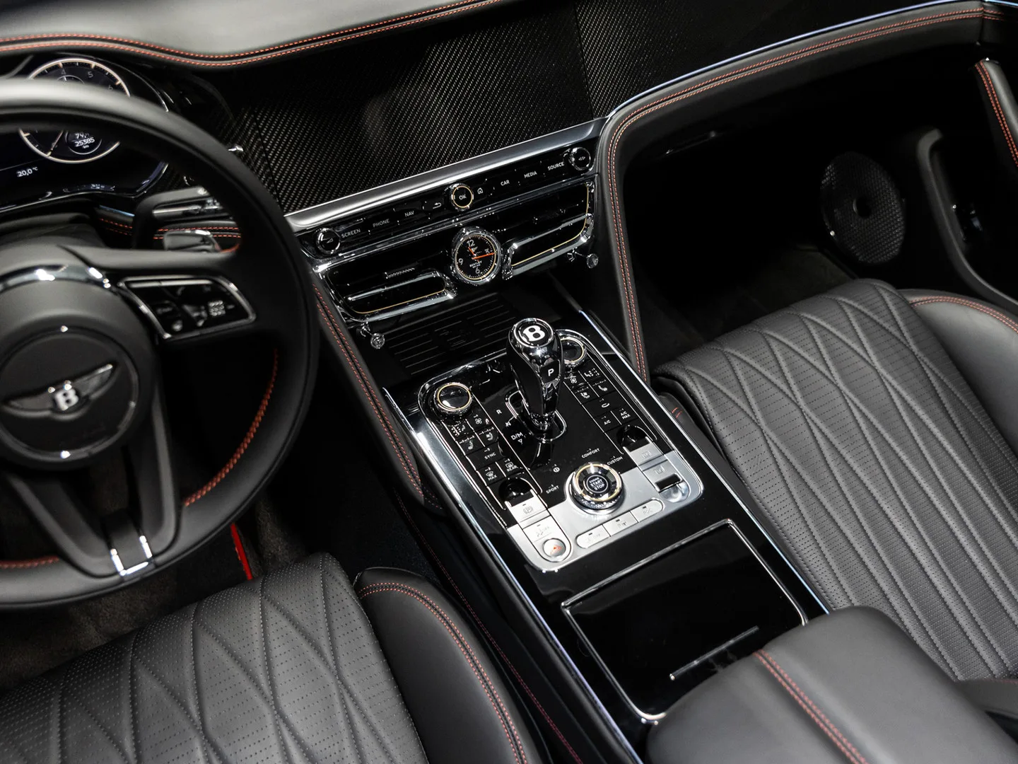 2022 Bentley Flying Spur Azure V8, 13/30