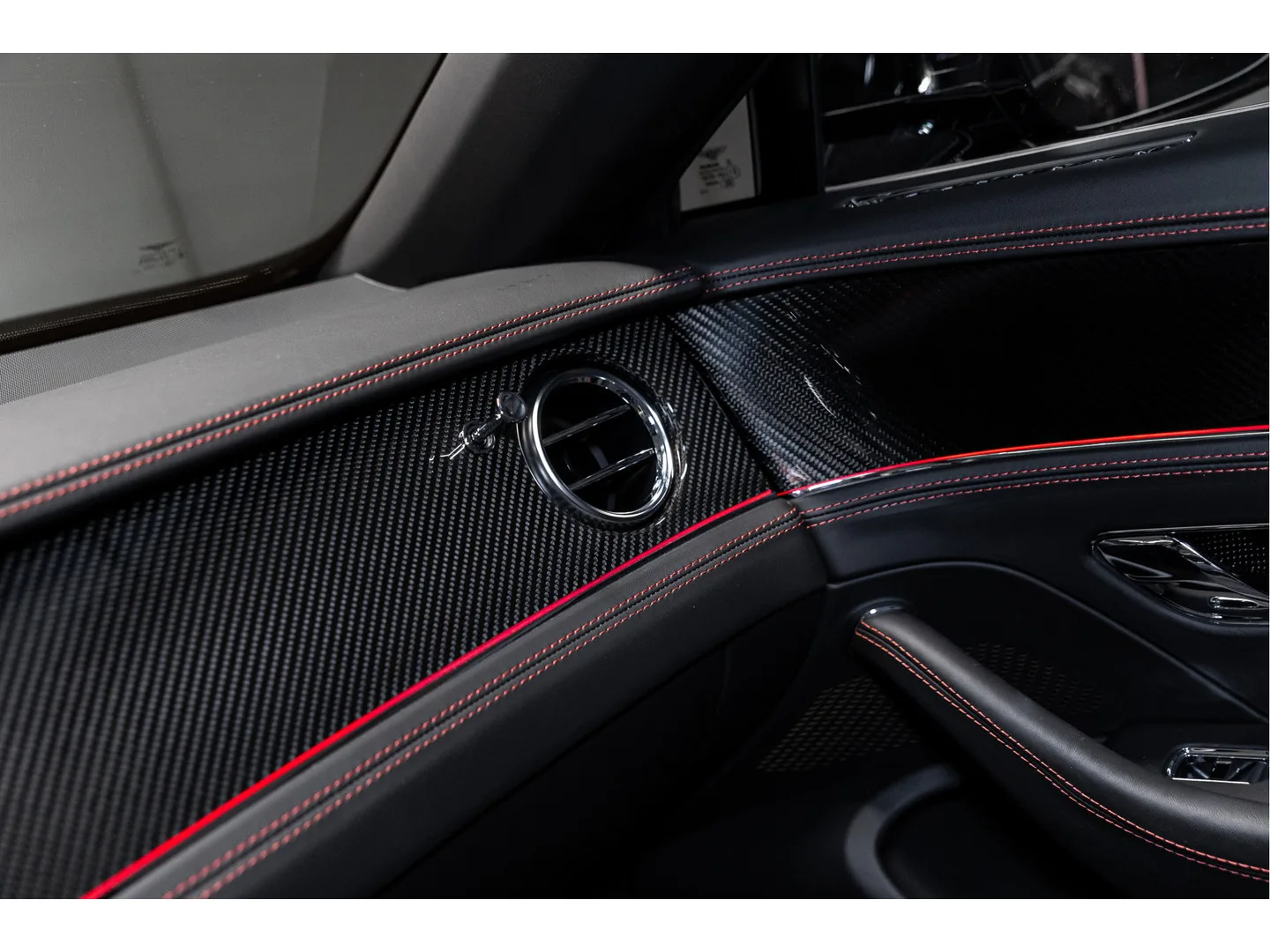 2022 Bentley Flying Spur Azure V8, 30/30