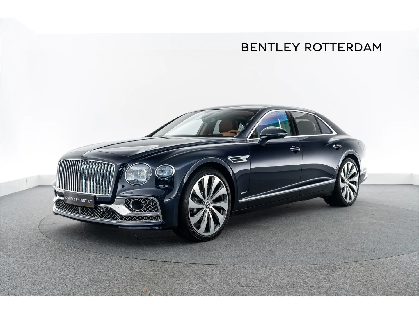 2022 Bentley Flying Spur Hybrid proposée par un concessionnaire agréé Bentley à Rotterdam, Pays-Bas, photo principale