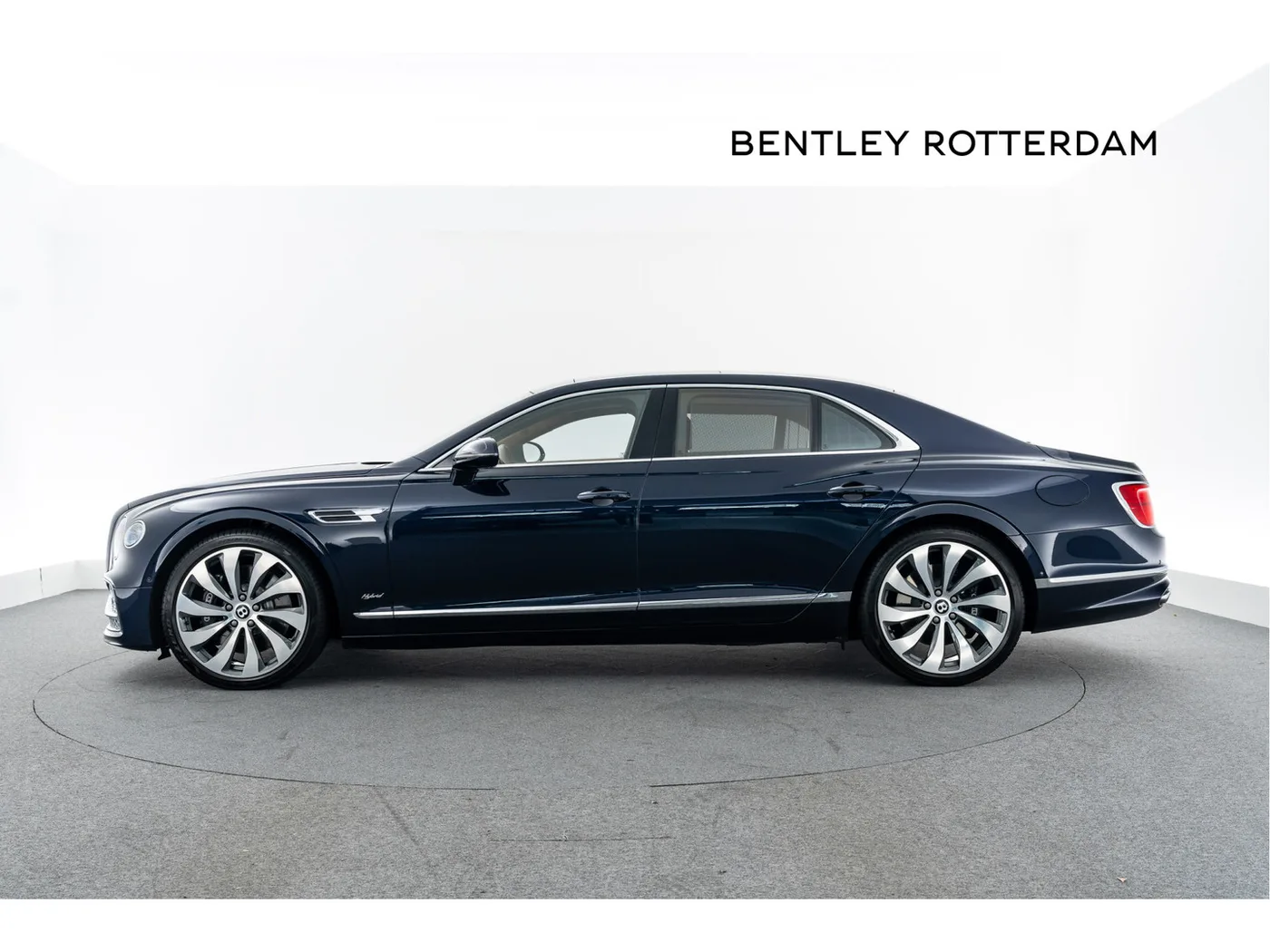 2022 Bentley Flying Spur Hybrid angeboten von einem offiziellen Bentley-Vertragshändler in Rotterdam, Niederlande, Foto 2 von 15