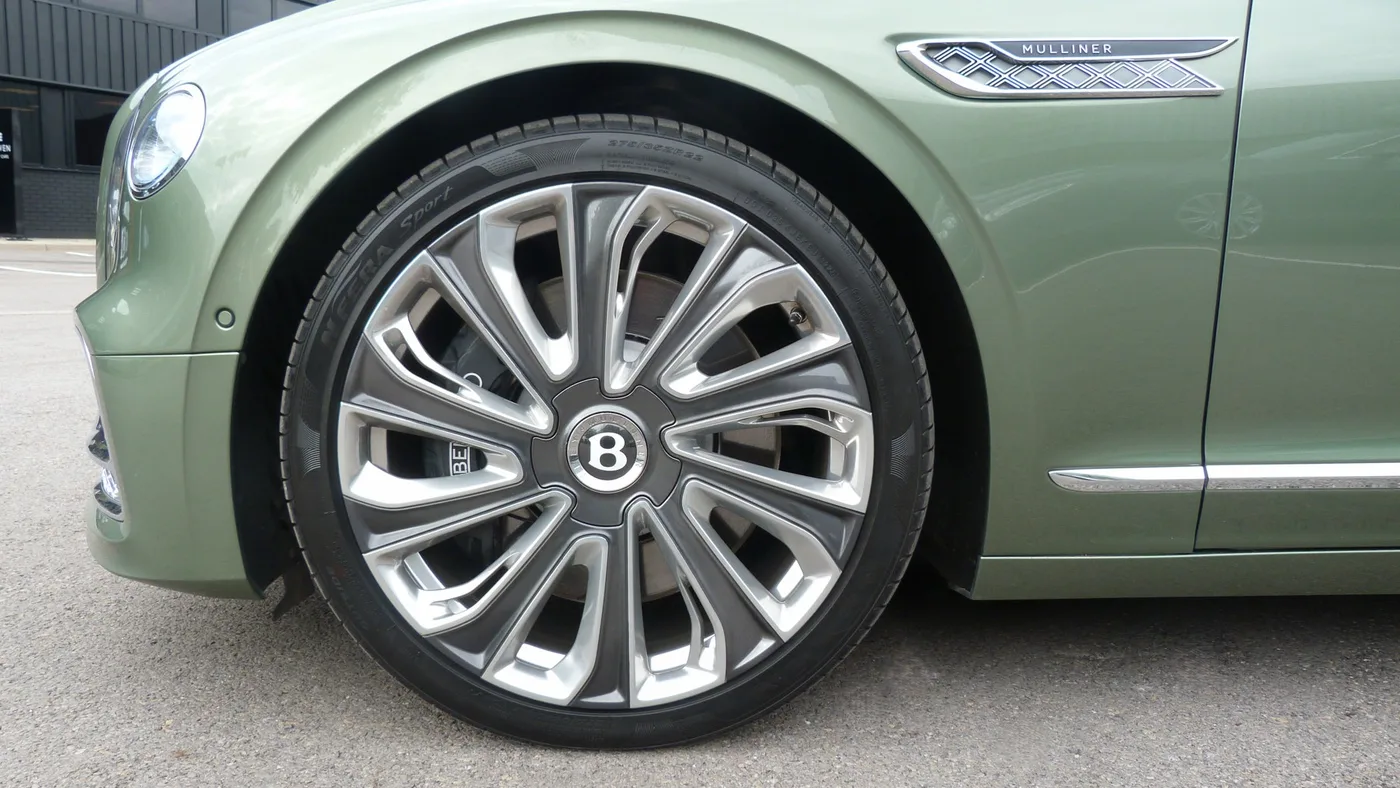 2022 Bentley Flying Spur Mulliner Hybrid offered by a franchised dealer group in Cheltenham, United Kingdom, photo 4 of 25