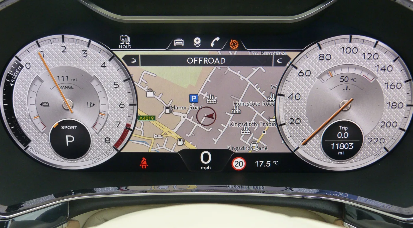 2022 Bentley Flying Spur Mulliner Hybrid offered by a franchised dealer group in Cheltenham, United Kingdom, photo 20 of 25