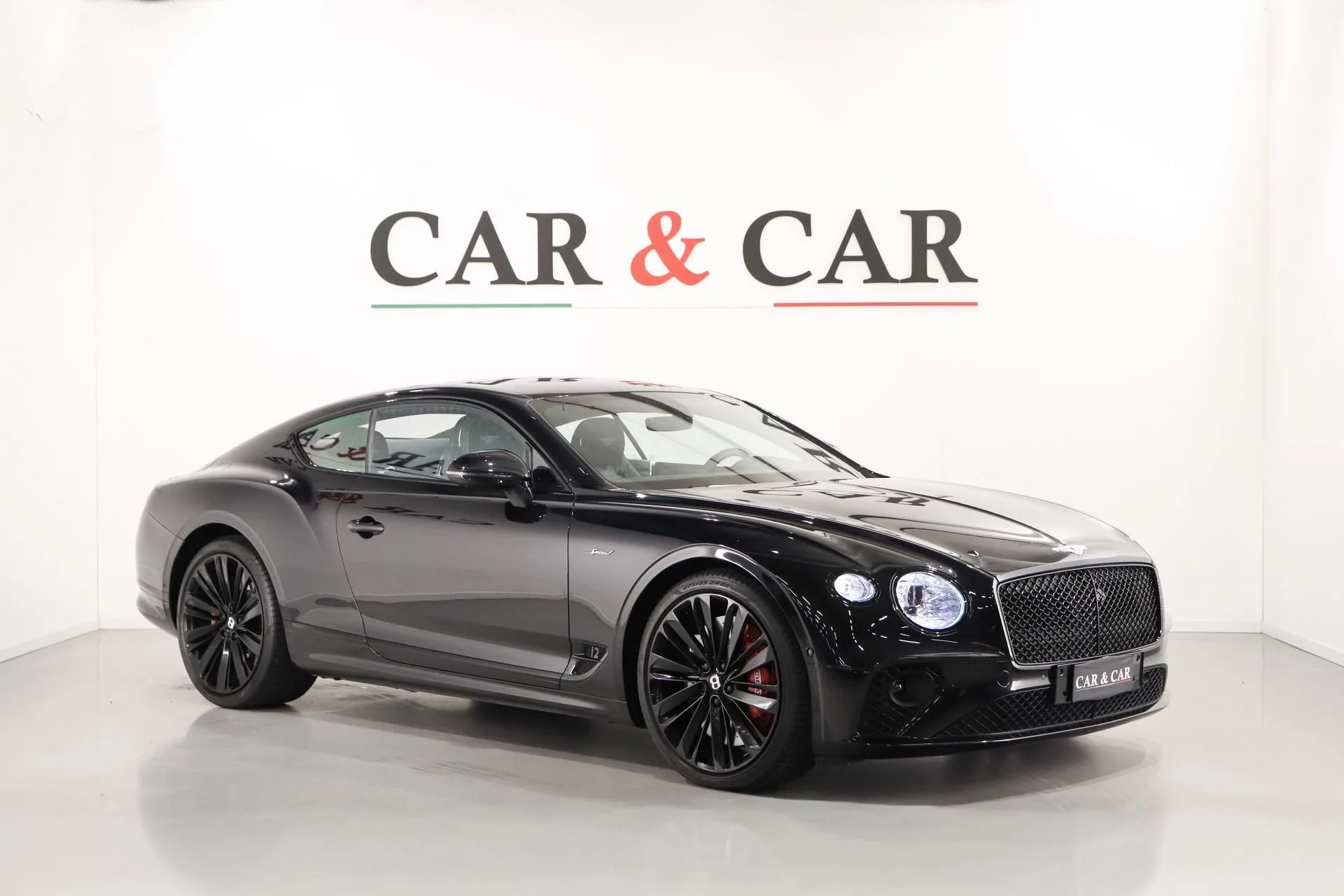 2022 Bentley Continental GT offered by a specialist dealer in Zibido San Giacomo, Italy, main photo