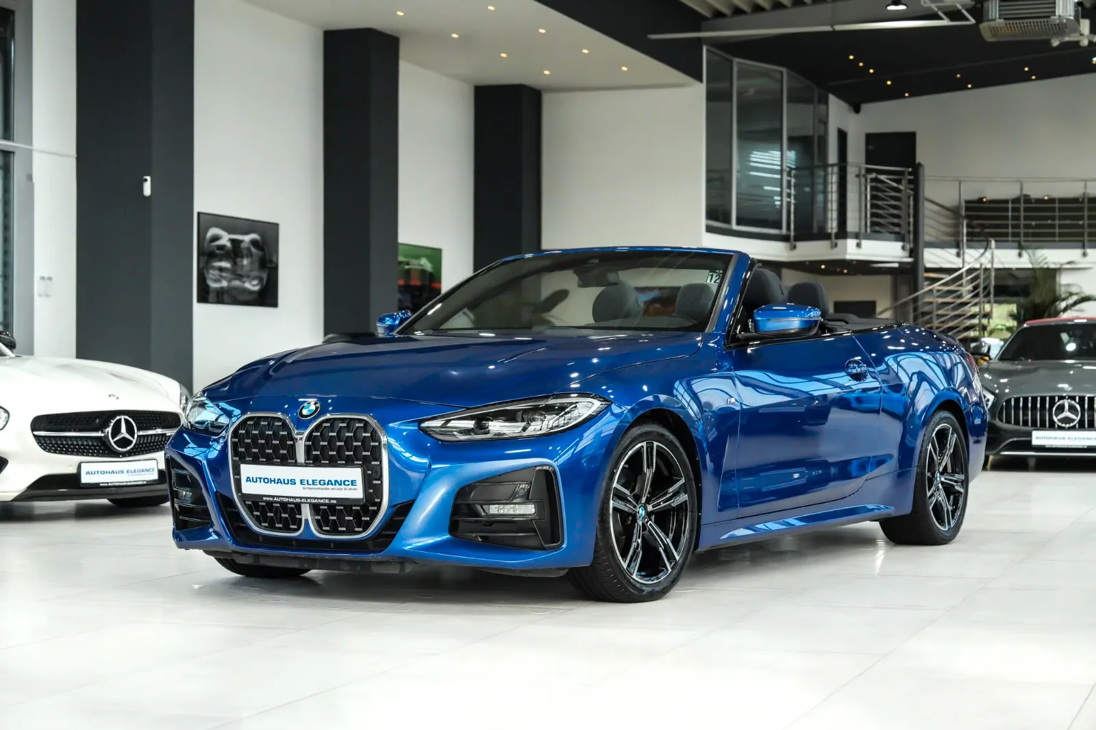 2022 BMW 420d Cabrio angeboten von einem Fachhändler in Köln, Deutschland, Hauptfoto