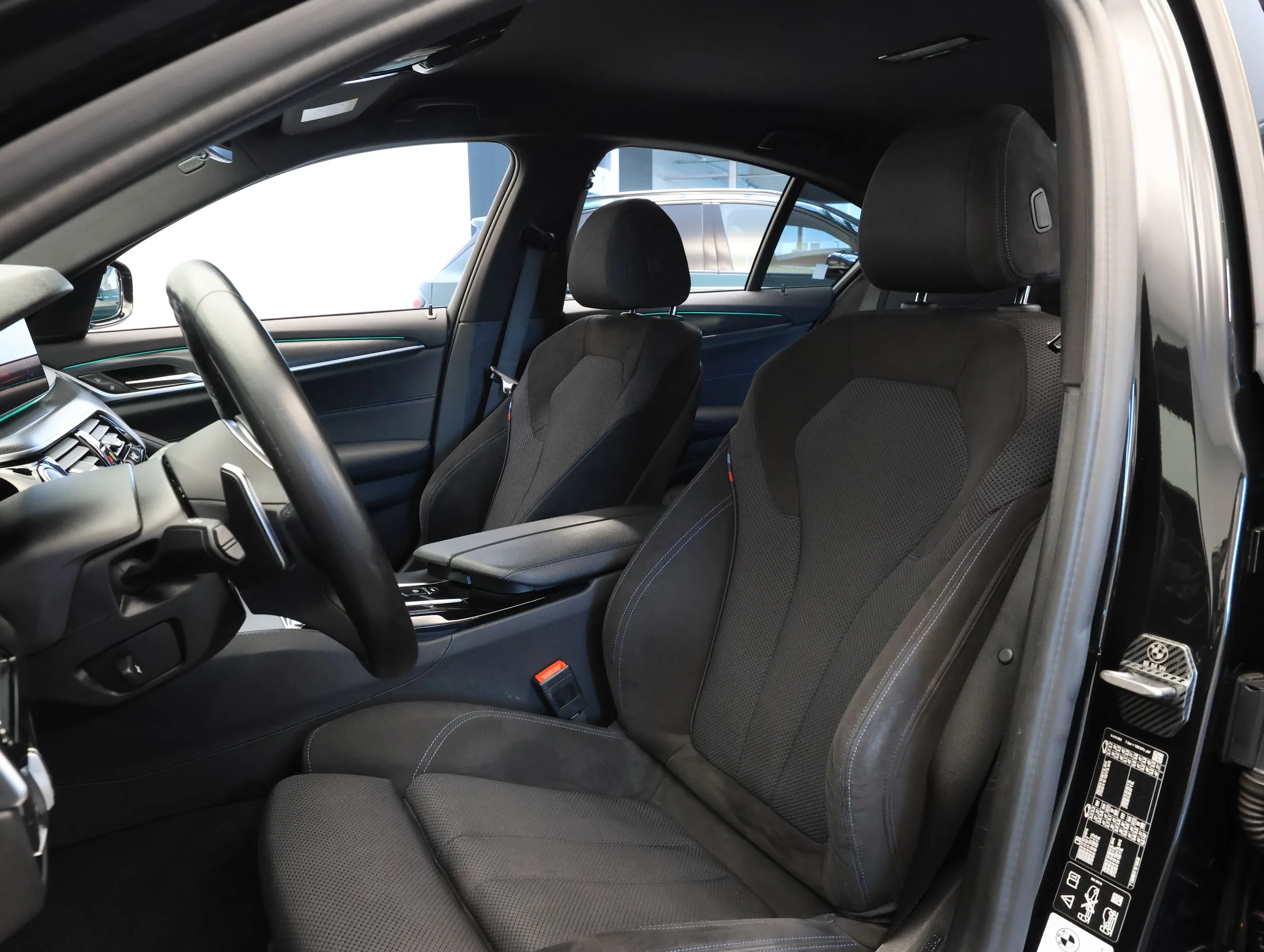 2022 BMW 530d xDrive, M Sport, 9/23