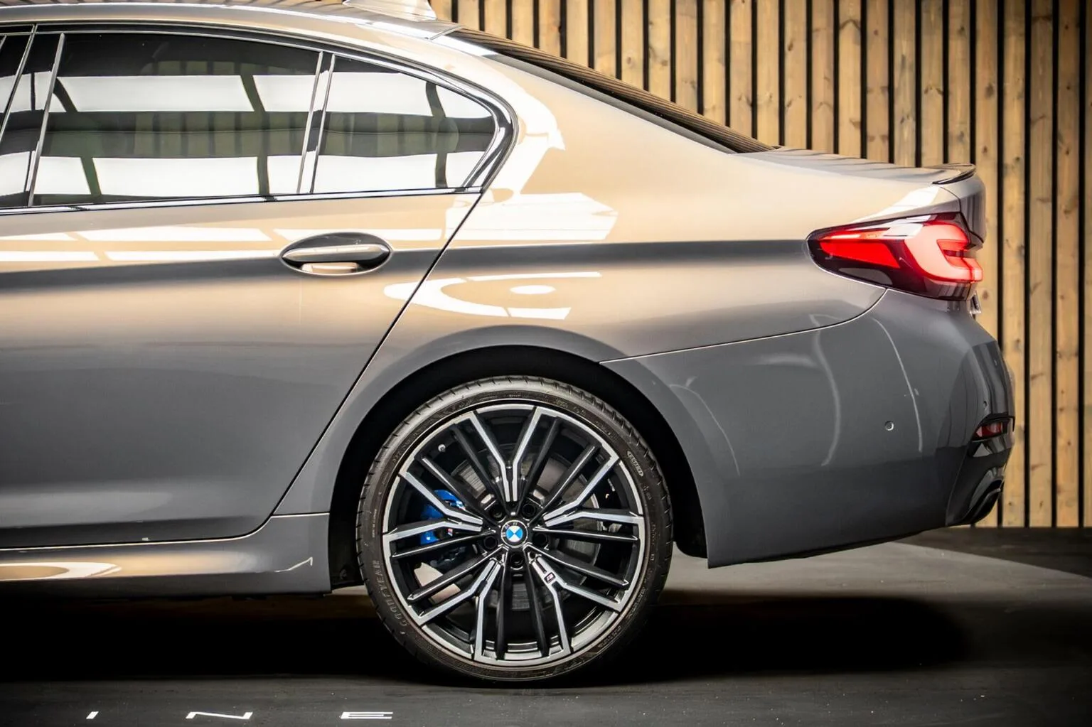 2022 BMW 530d xDrive M Sport, 17/30