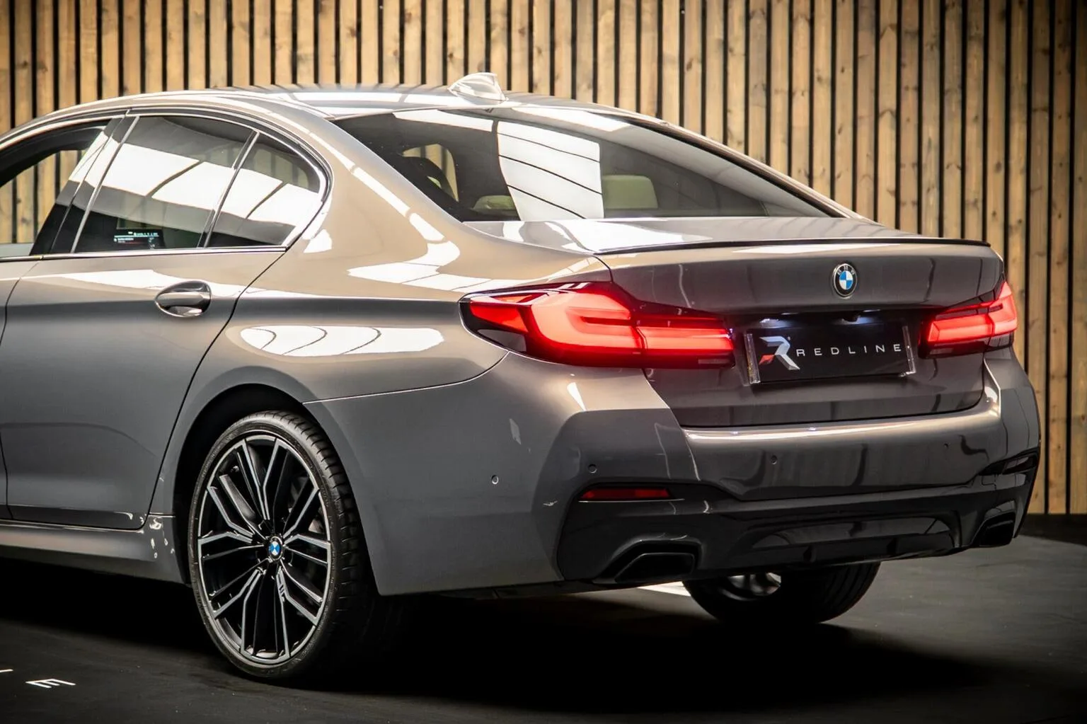 2022 BMW 530d xDrive M Sport, 19/30