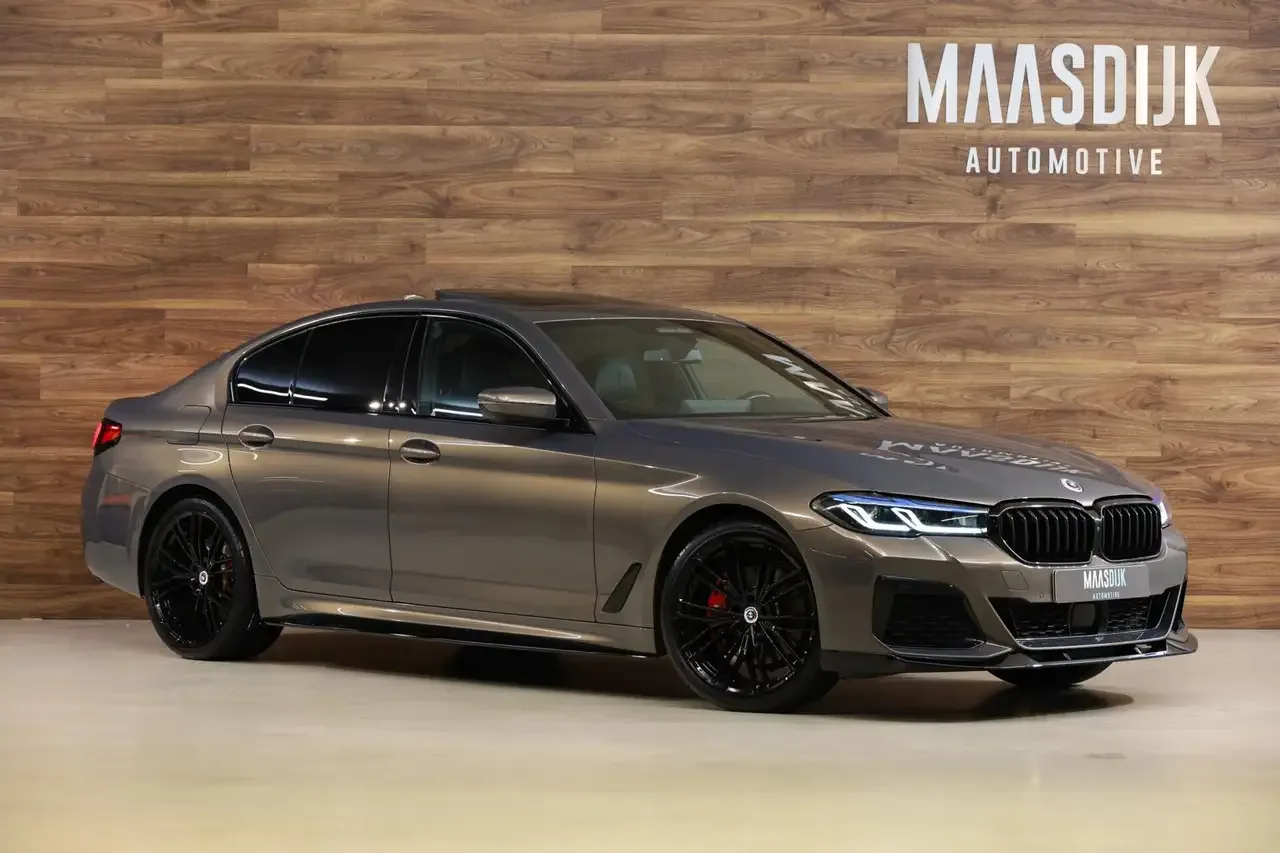 2022 BMW 530e M Sport, 4/30