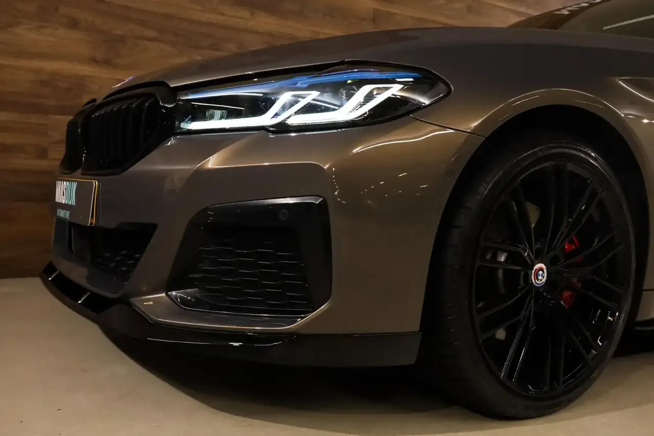 2022 BMW 530e M Sport, 16/30