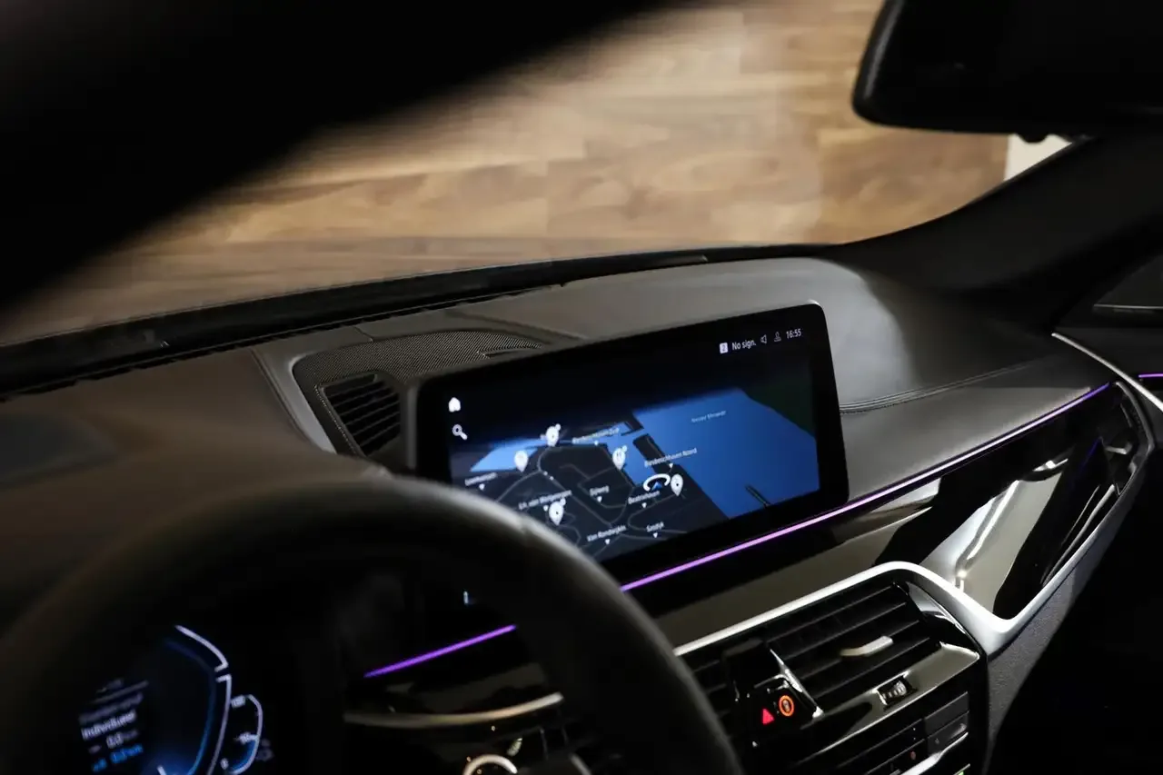 2022 BMW 530e M Sport, 21/30