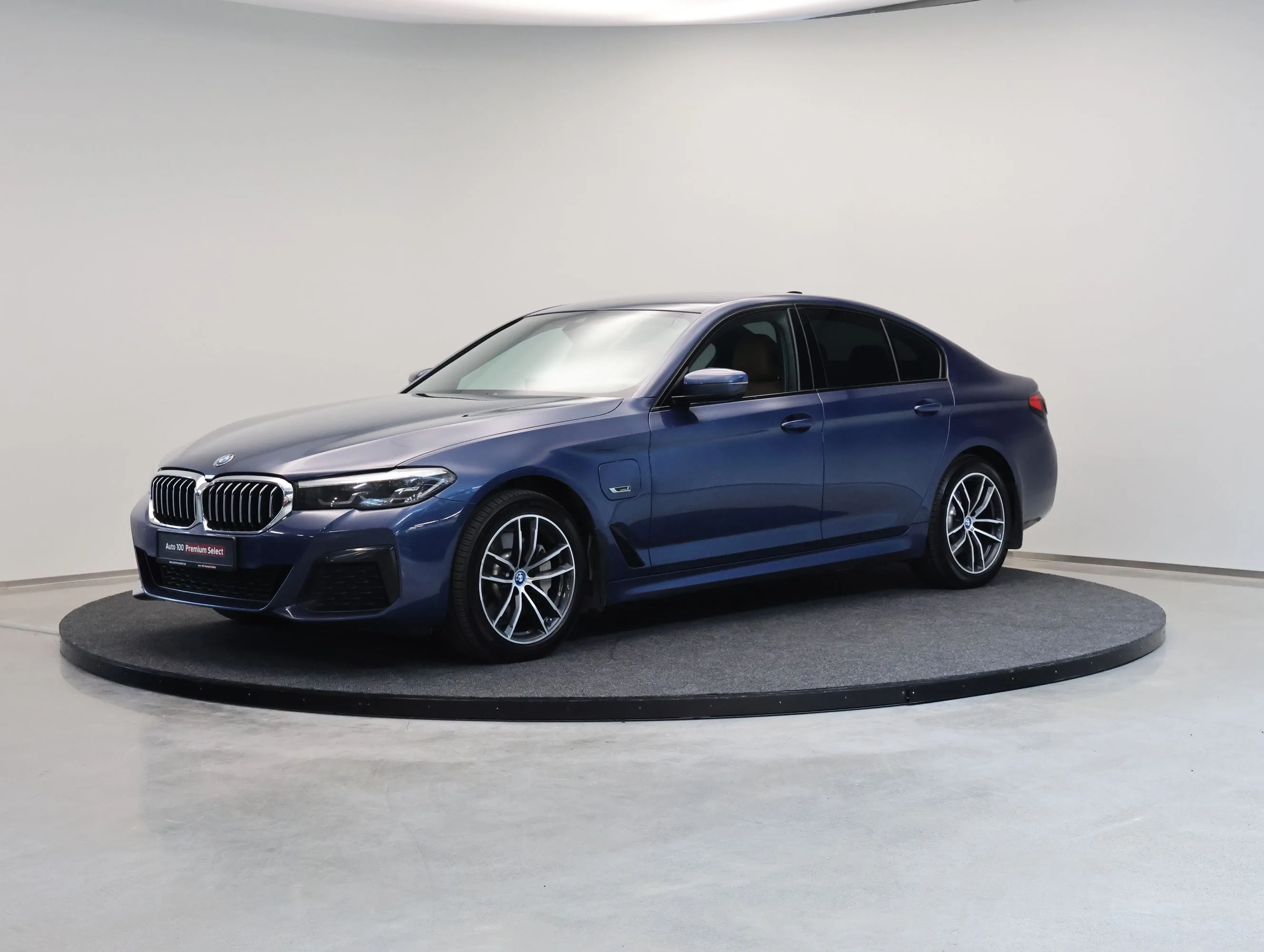 2022 BMW 530e xDrive, M Sport angeboten von einem Fachhändler in Tallinn, Estland, Hauptfoto