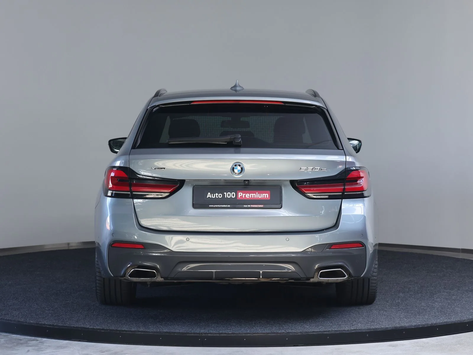2022 BMW 530e xDrive Touring, M Sport, 8/28