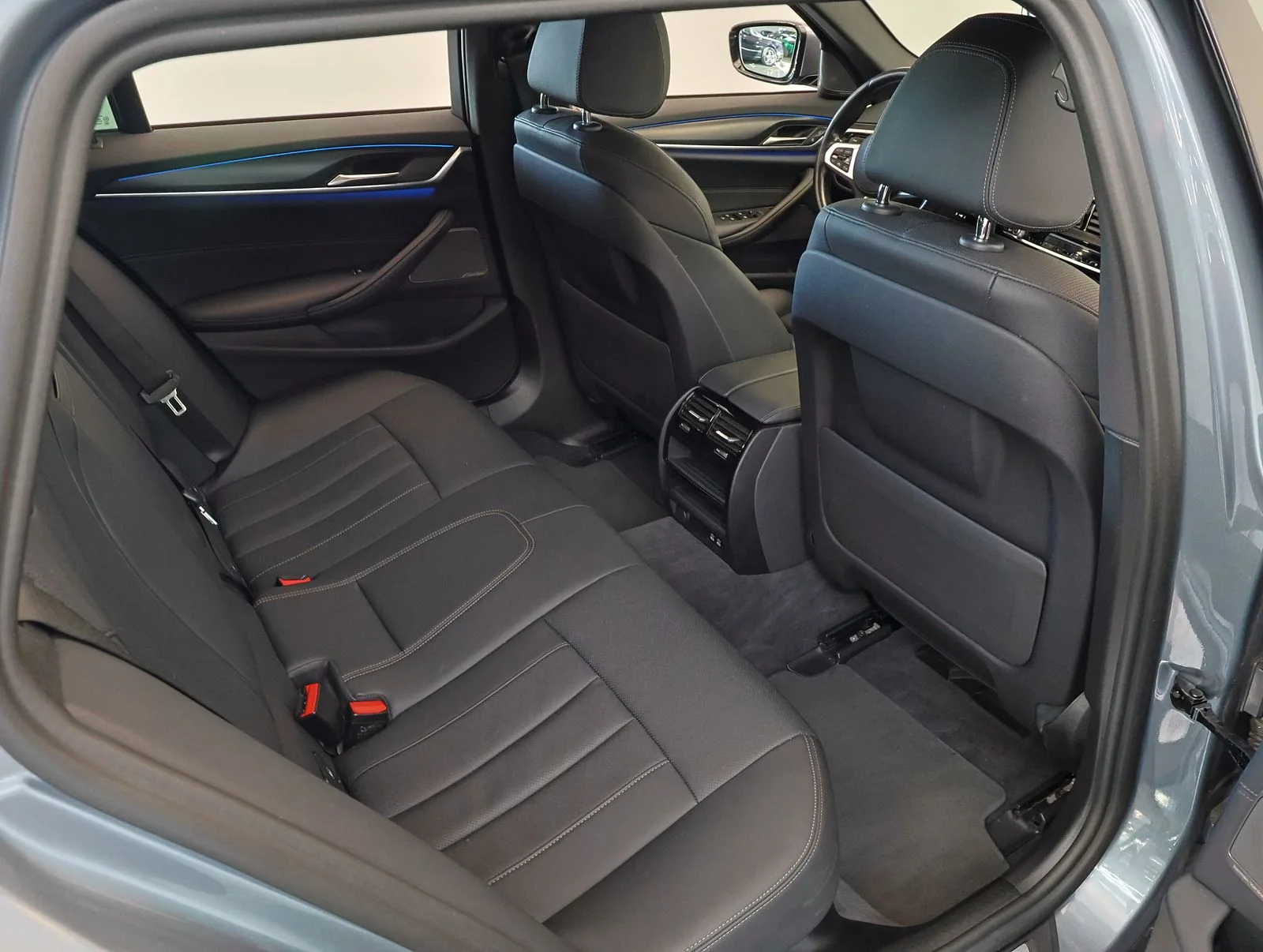 2022 BMW 530e xDrive Touring, M Sport, 14/28