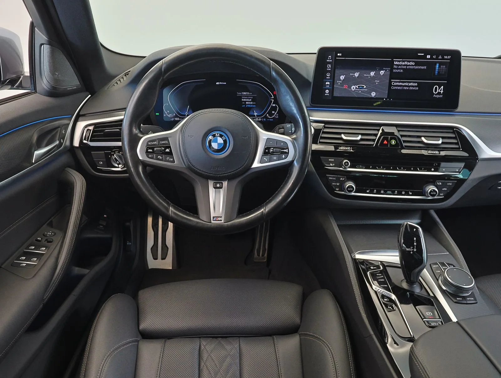 2022 BMW 530e xDrive Touring, M Sport, 18/28