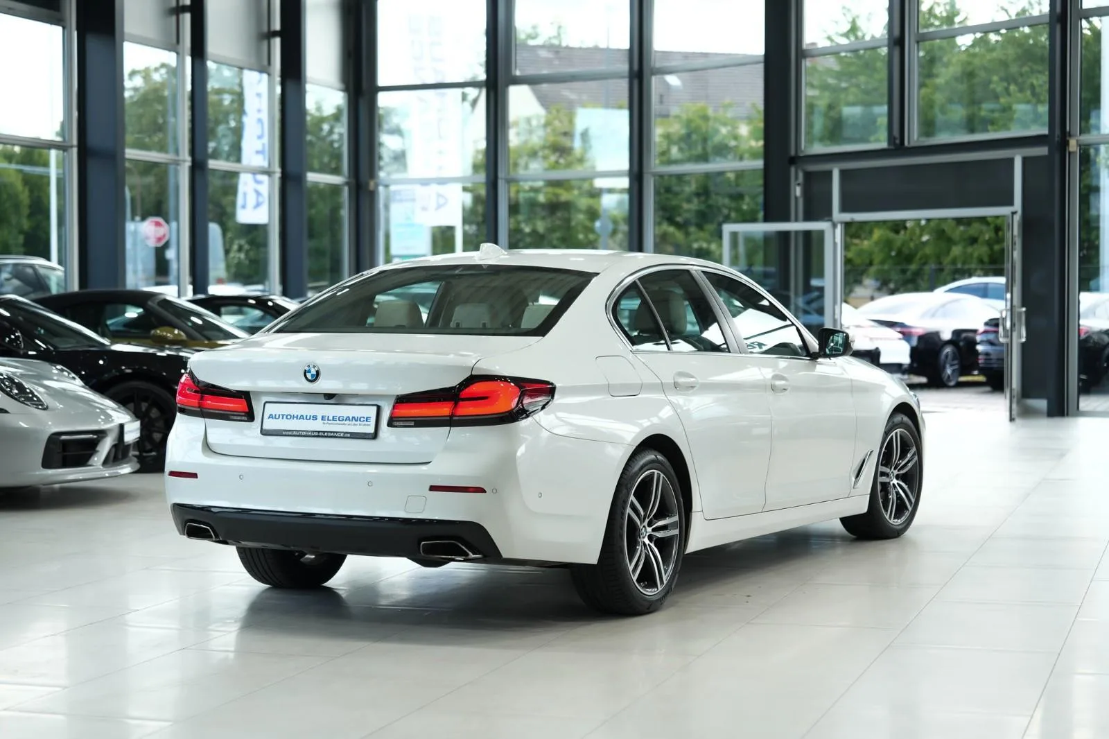 2022 BMW 540d xDrive, 2/21