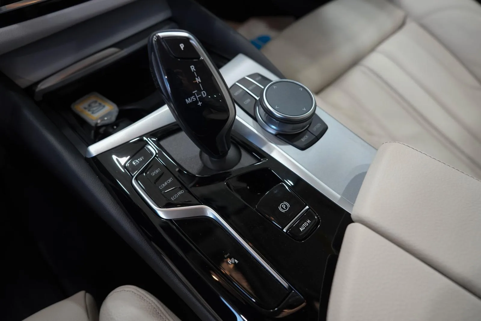 2022 BMW 540d xDrive, 17/21