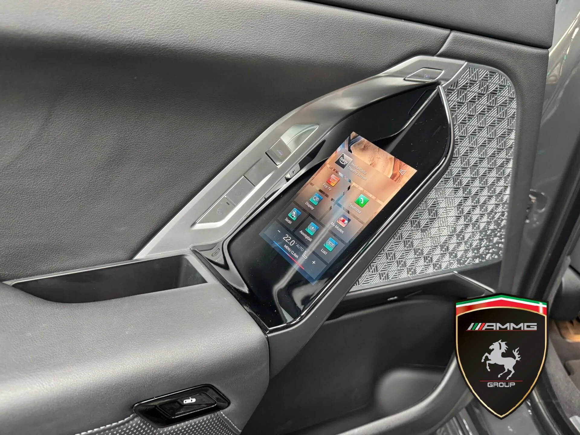 2022 BMW i7 xDrive60 M Sport, 12/15