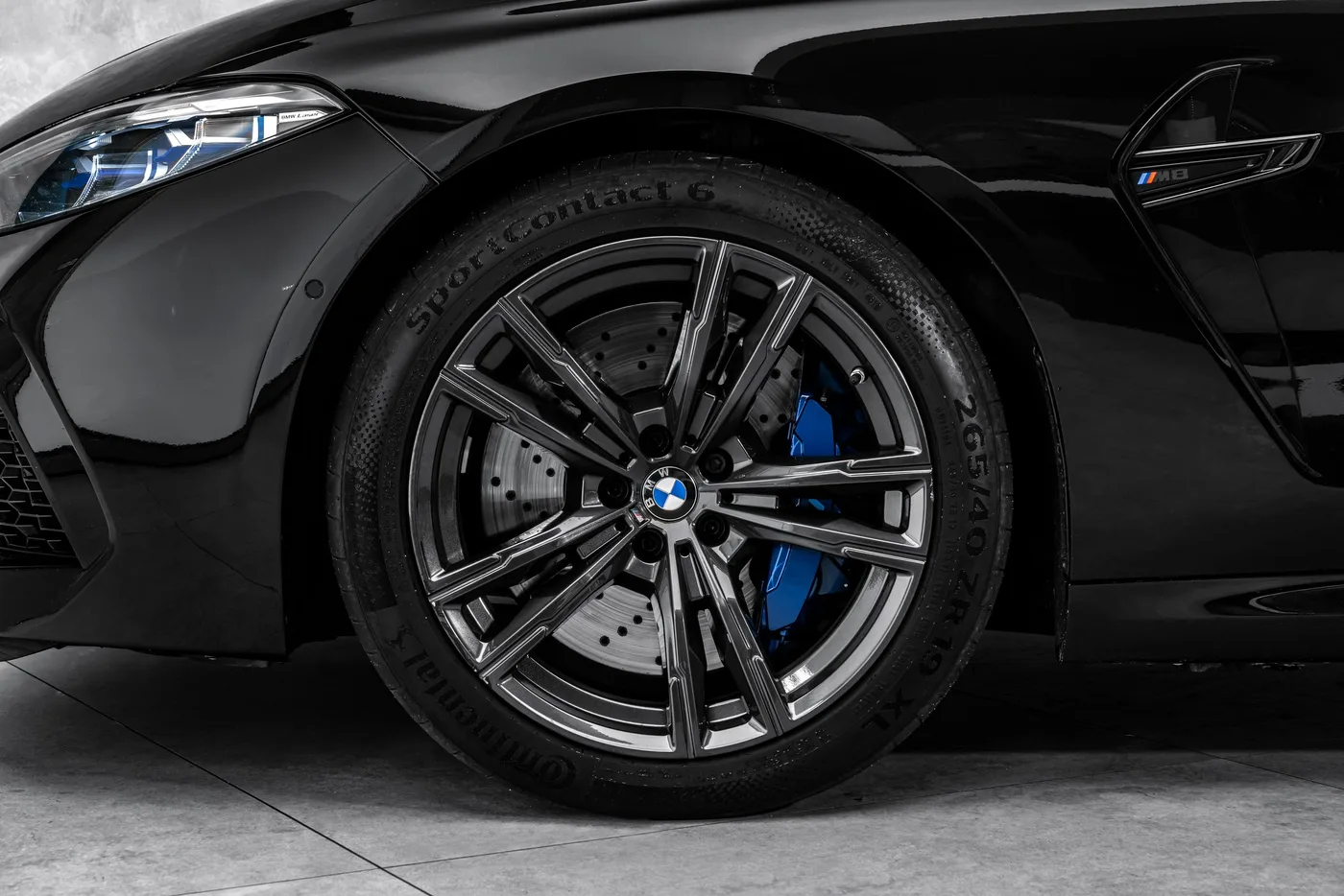2022 BMW M8 Competition Coupé angeboten von einem Fachhändler in Ostrava, Tschechien, Foto 2 von 15