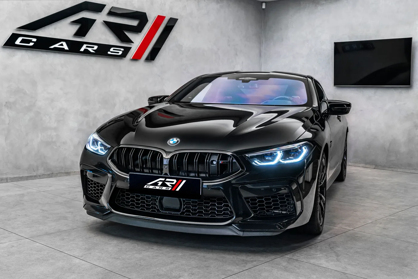 2022 BMW M8 Competition Coupé angeboten von einem Fachhändler in Ostrava, Tschechien, Foto 6 von 15