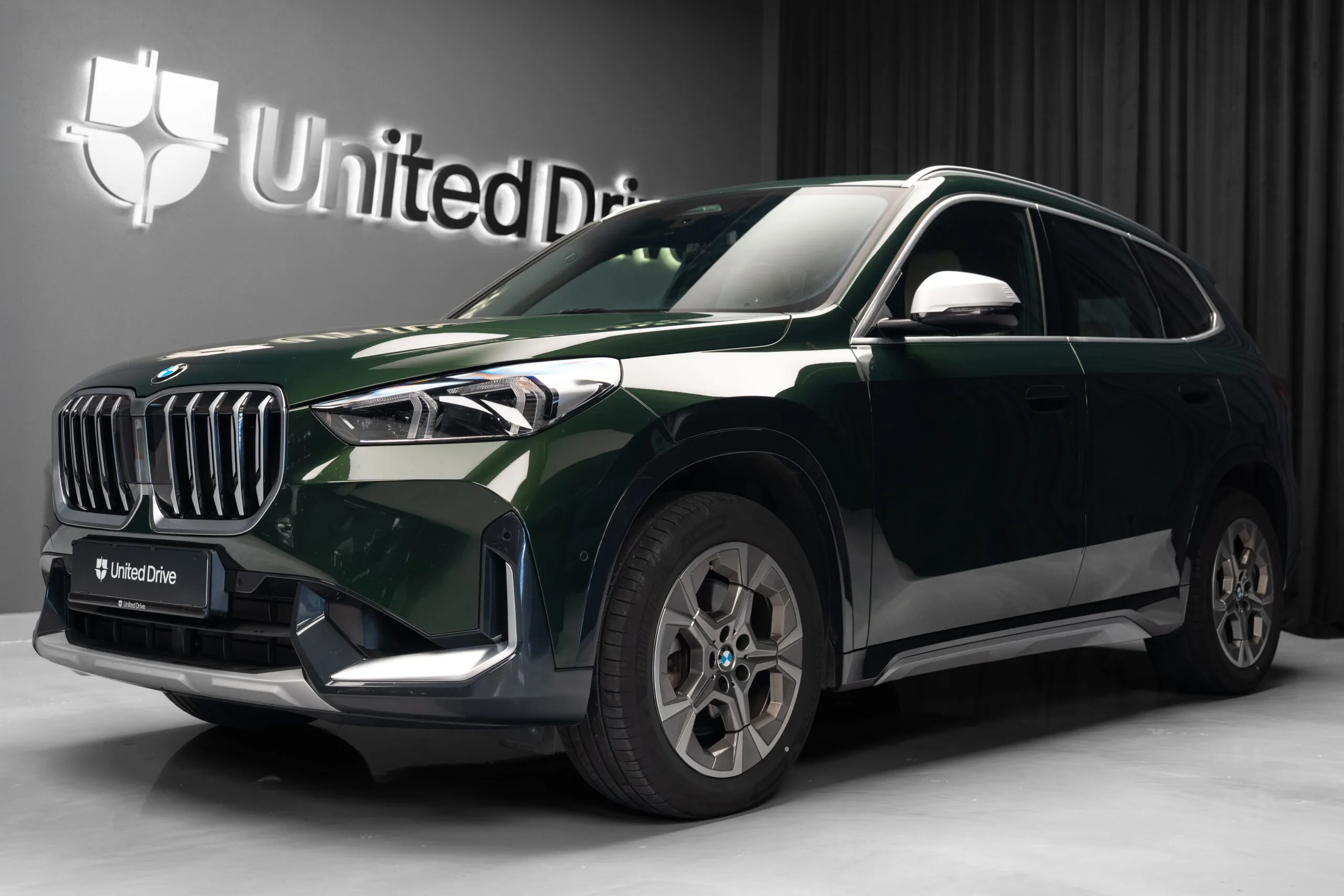 2022 BMW X1 xDrive23i angeboten von einem Fachhändler in Voluntari, Rumänien, Hauptfoto