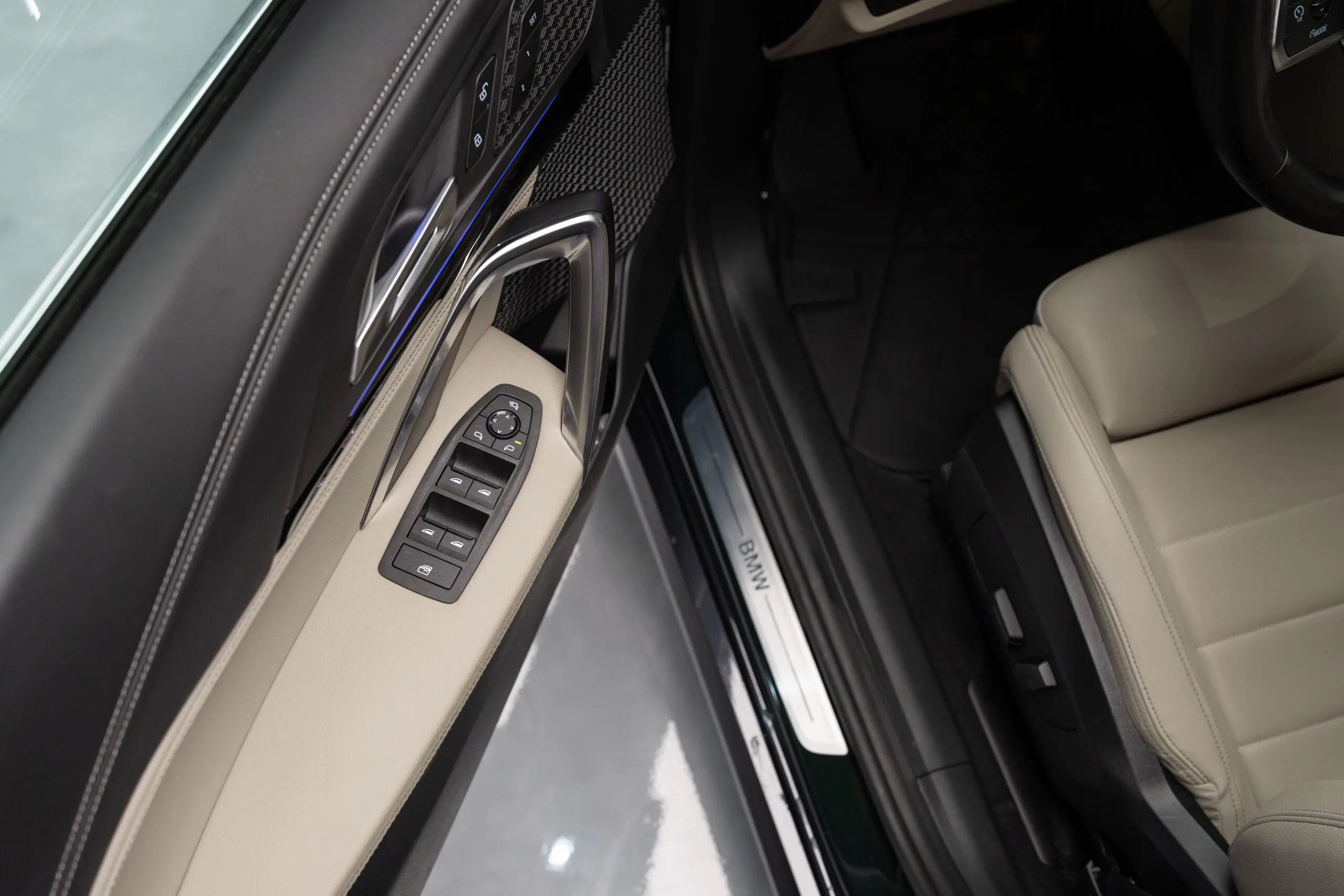 2022 BMW X1 xDrive23i, 12/30