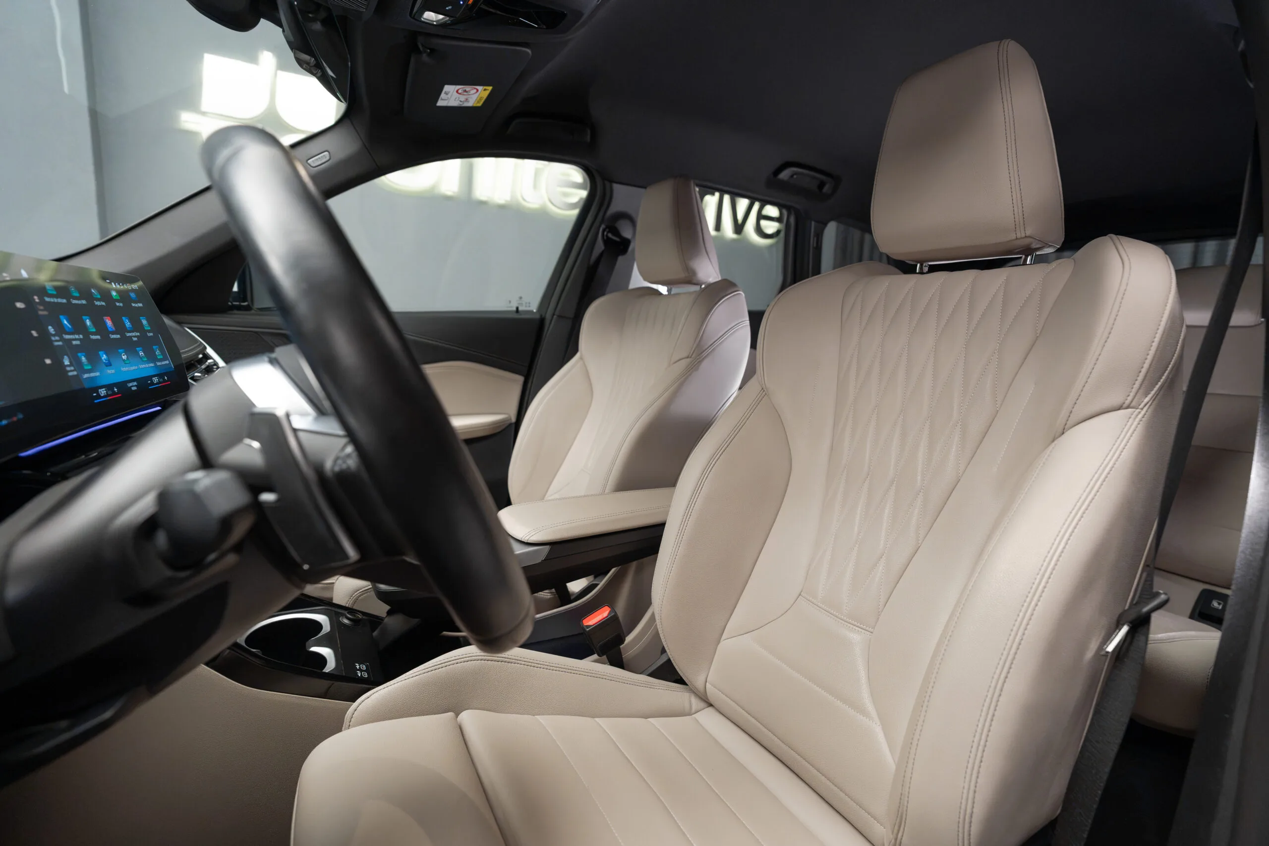 2022 BMW X1 xDrive23i, 27/30
