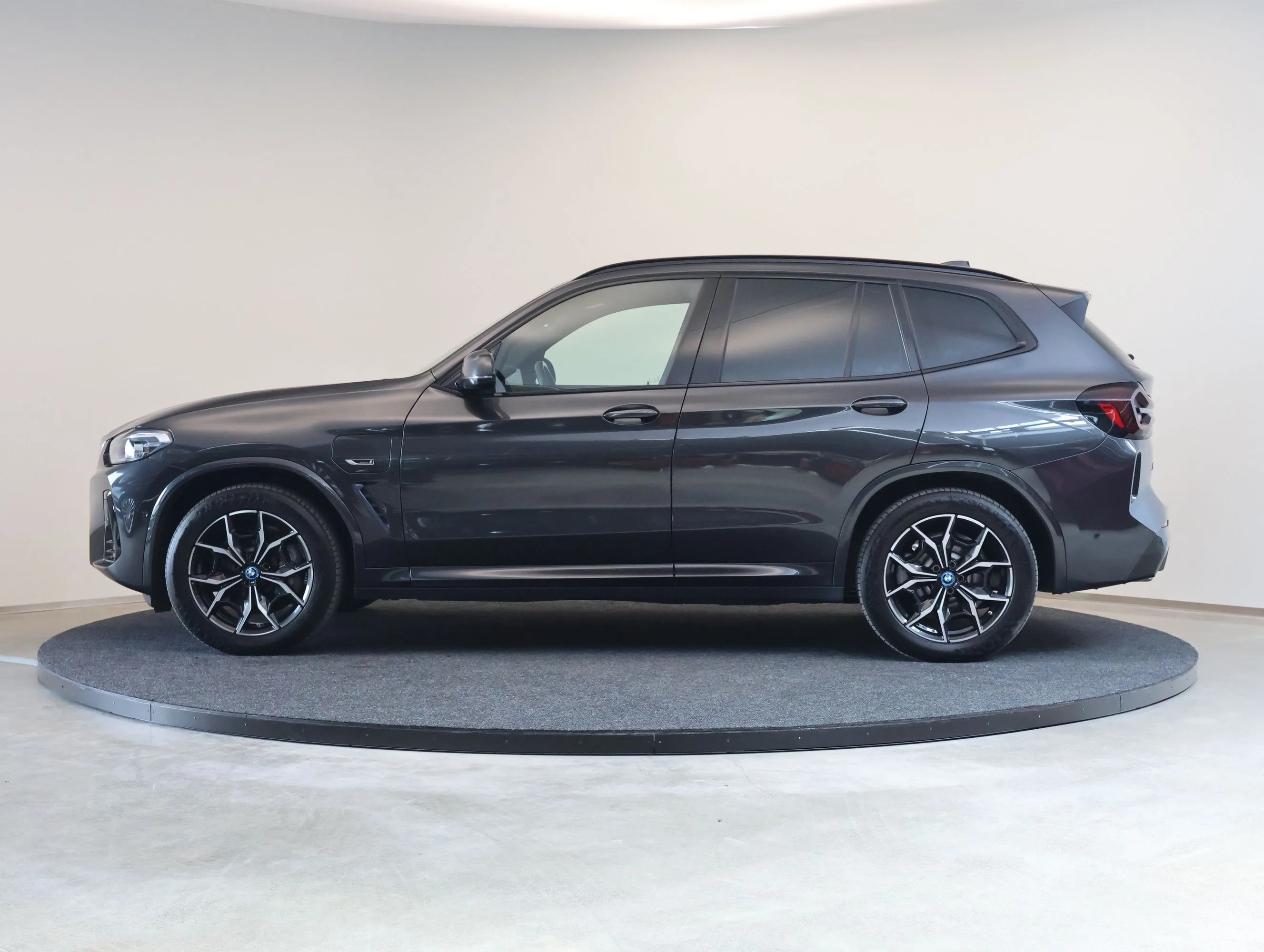 2022 BMW X3 xDrive30e M Sport, 5/23