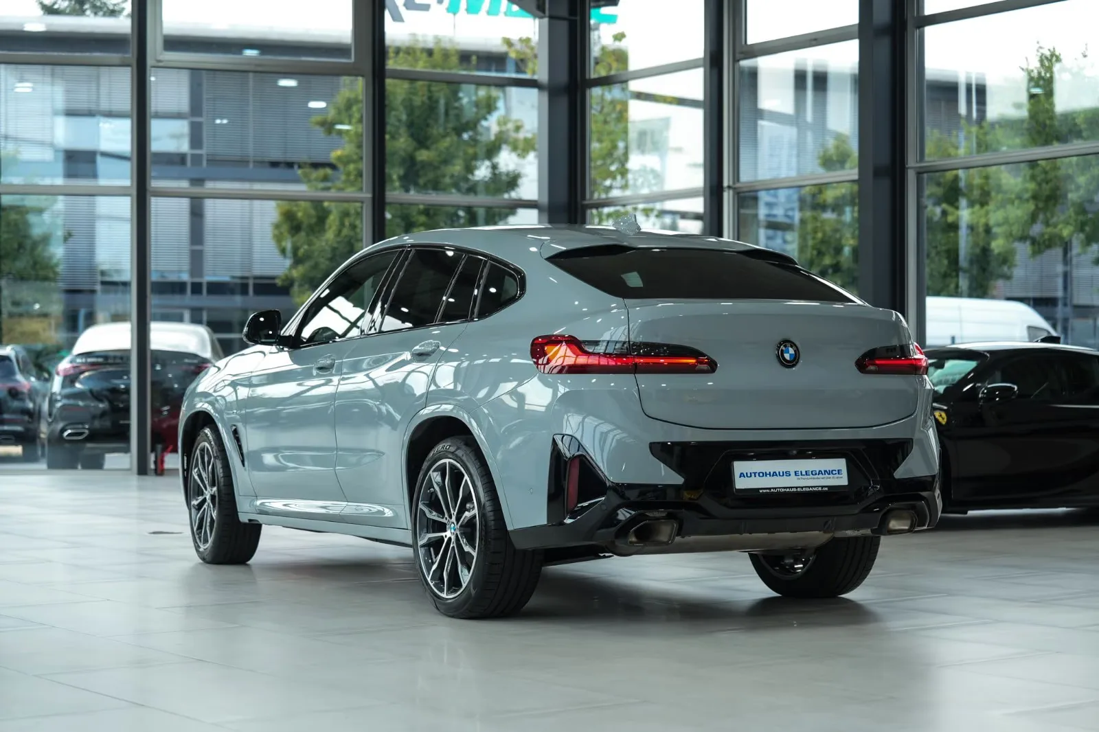 2022 BMW X4 xDrive30i, 8/28