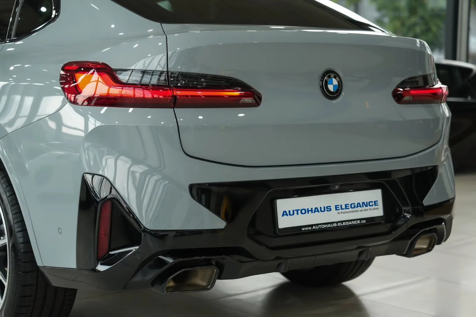 2022 BMW X4 xDrive30i, 10/28